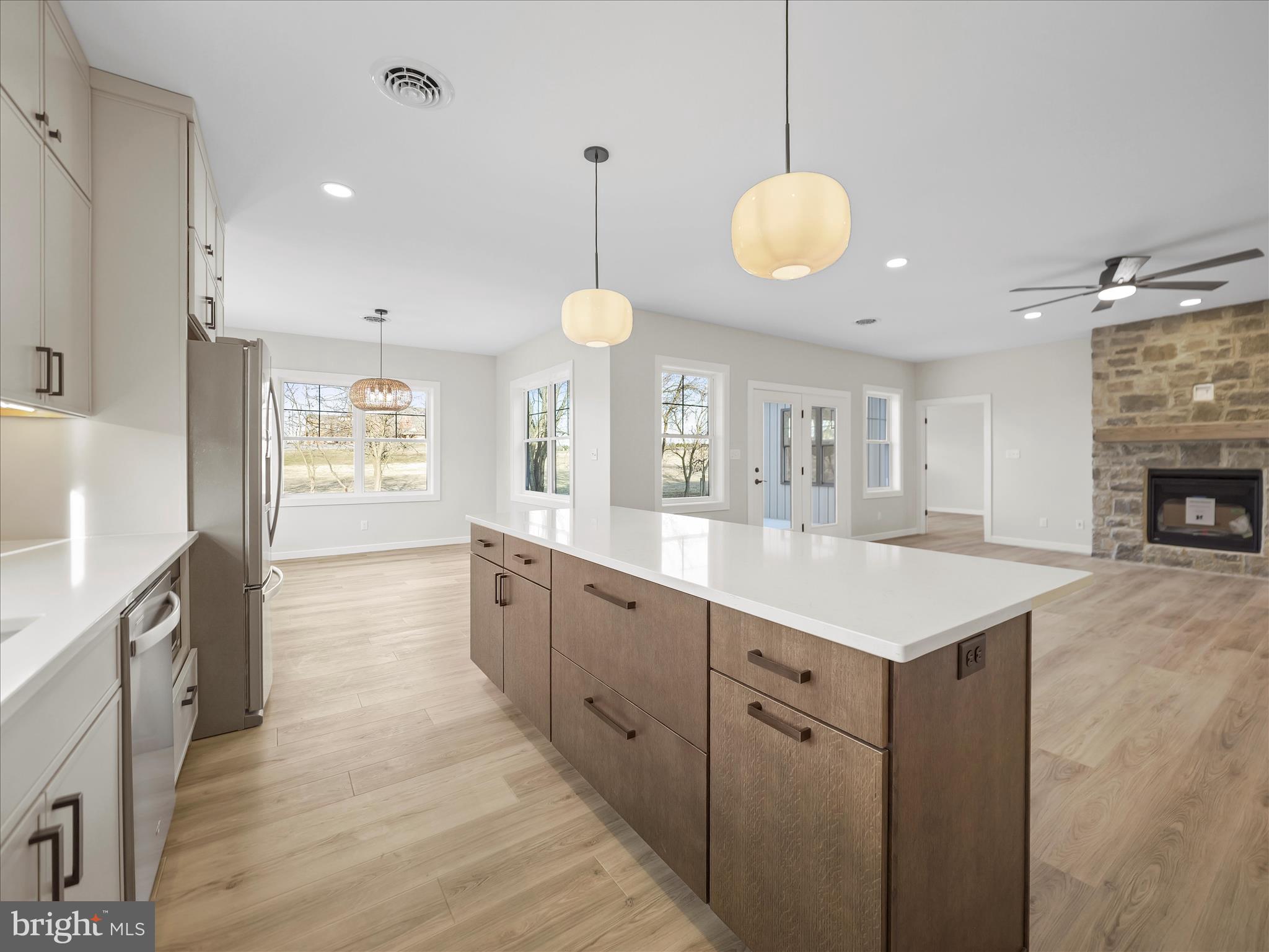 MEADOWBROOK - Residential