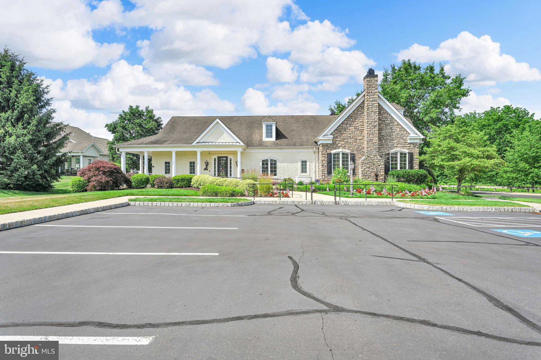 HARRINGTON VILLAGE - Residential