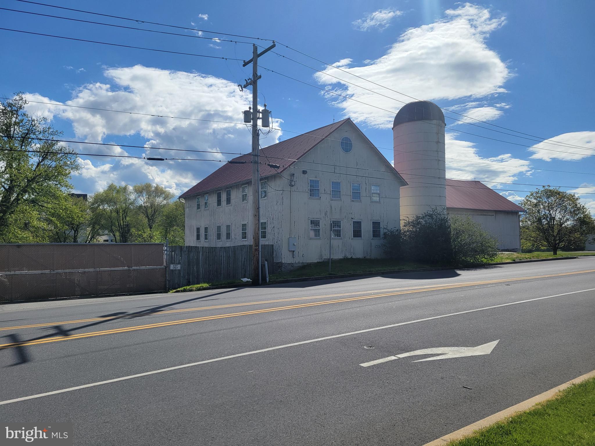 EAST HEMPFIELD - Residential