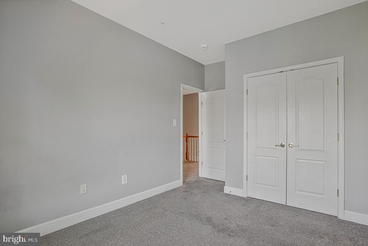 VICTORY PROMENADE - Residential