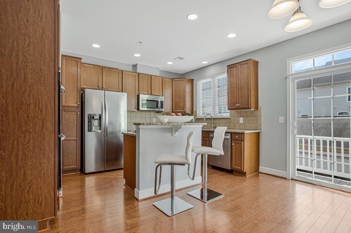 VICTORY PROMENADE - Residential
