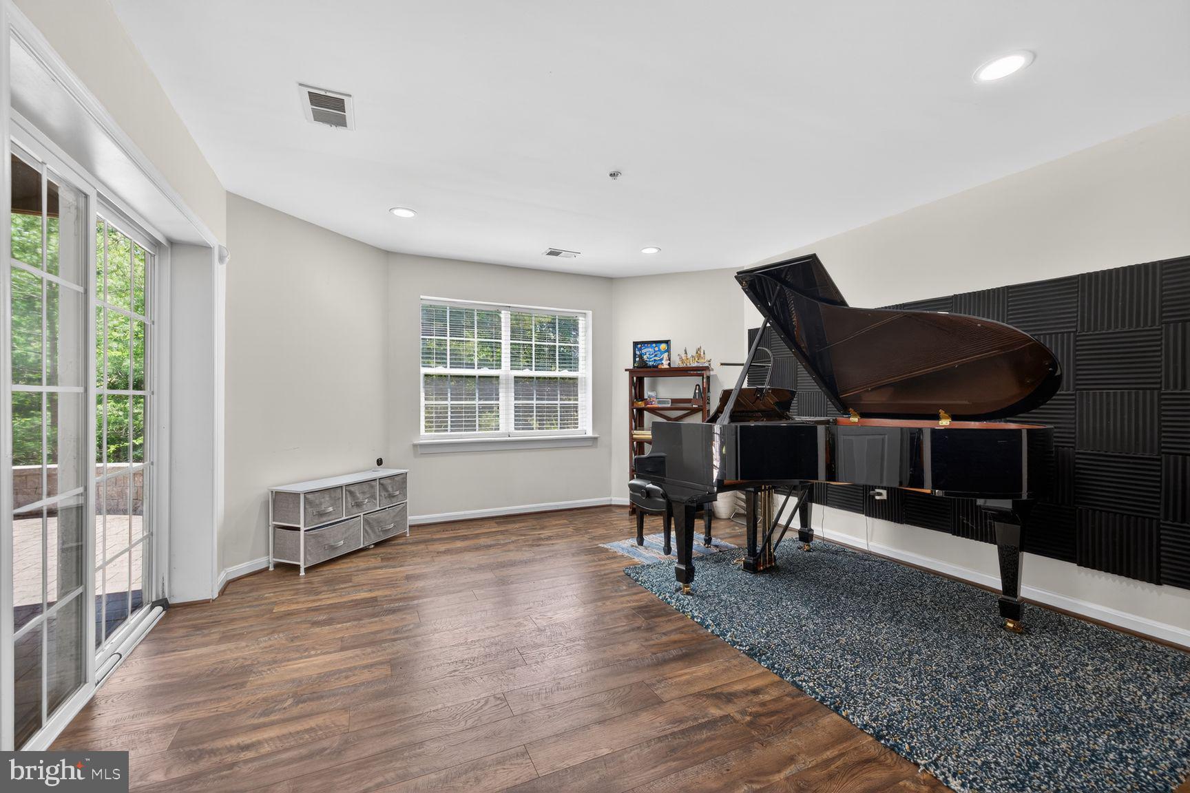 GREENWAY VILLAGE - Residential