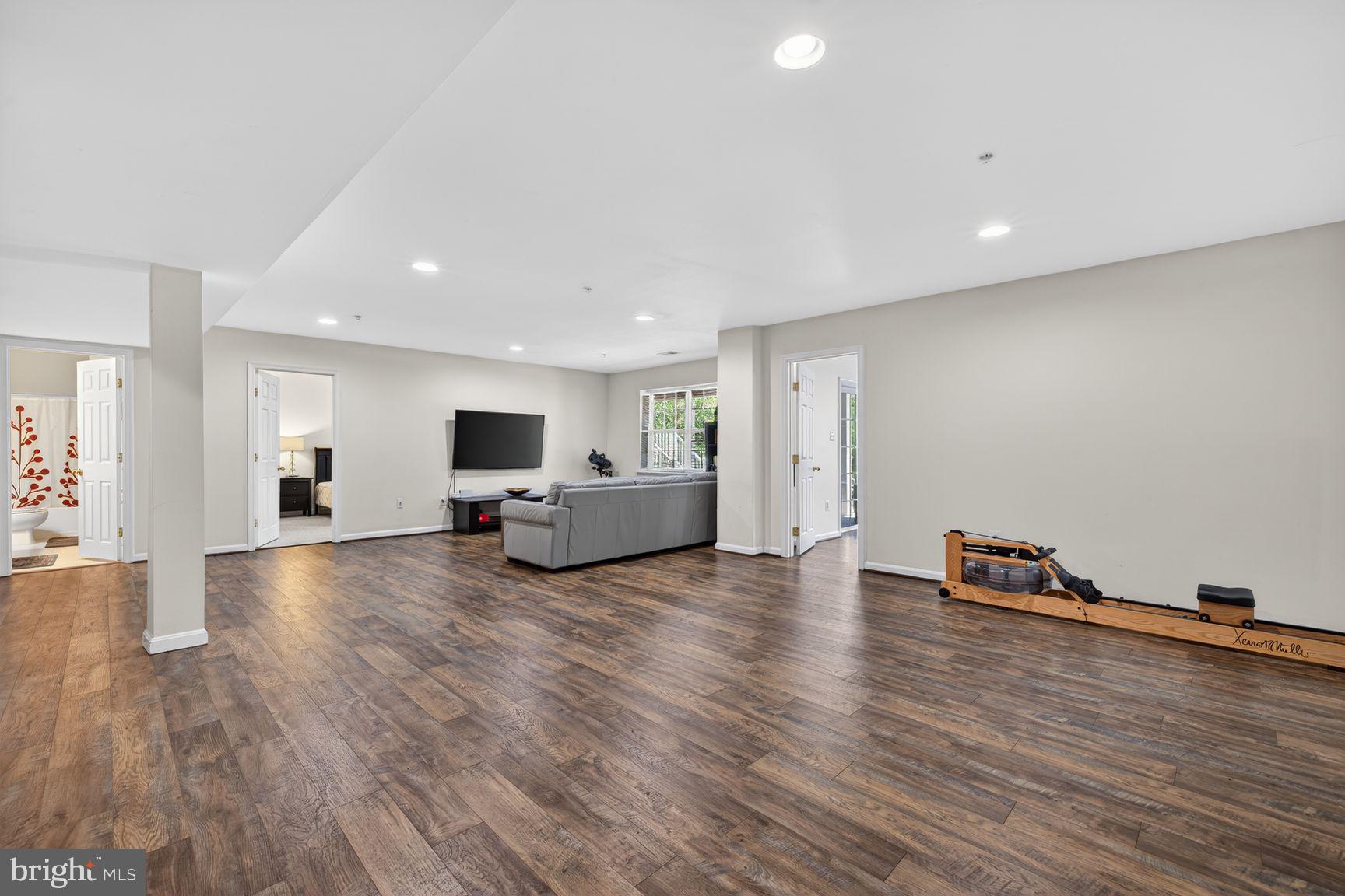 GREENWAY VILLAGE - Residential