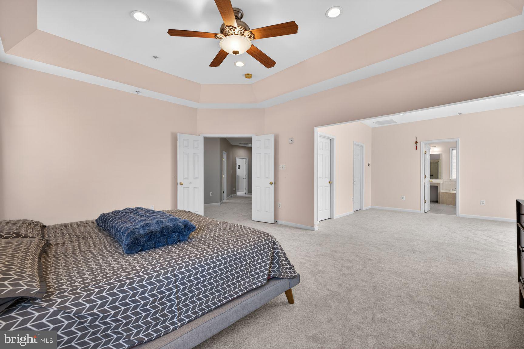 GREENWAY VILLAGE - Residential
