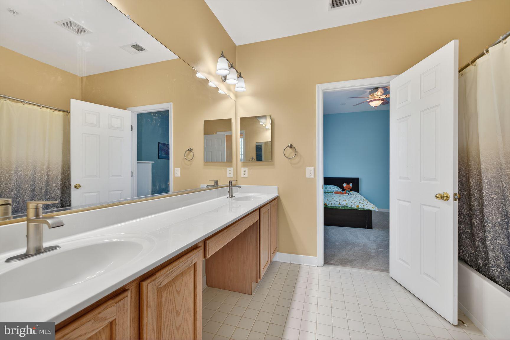 GREENWAY VILLAGE - Residential