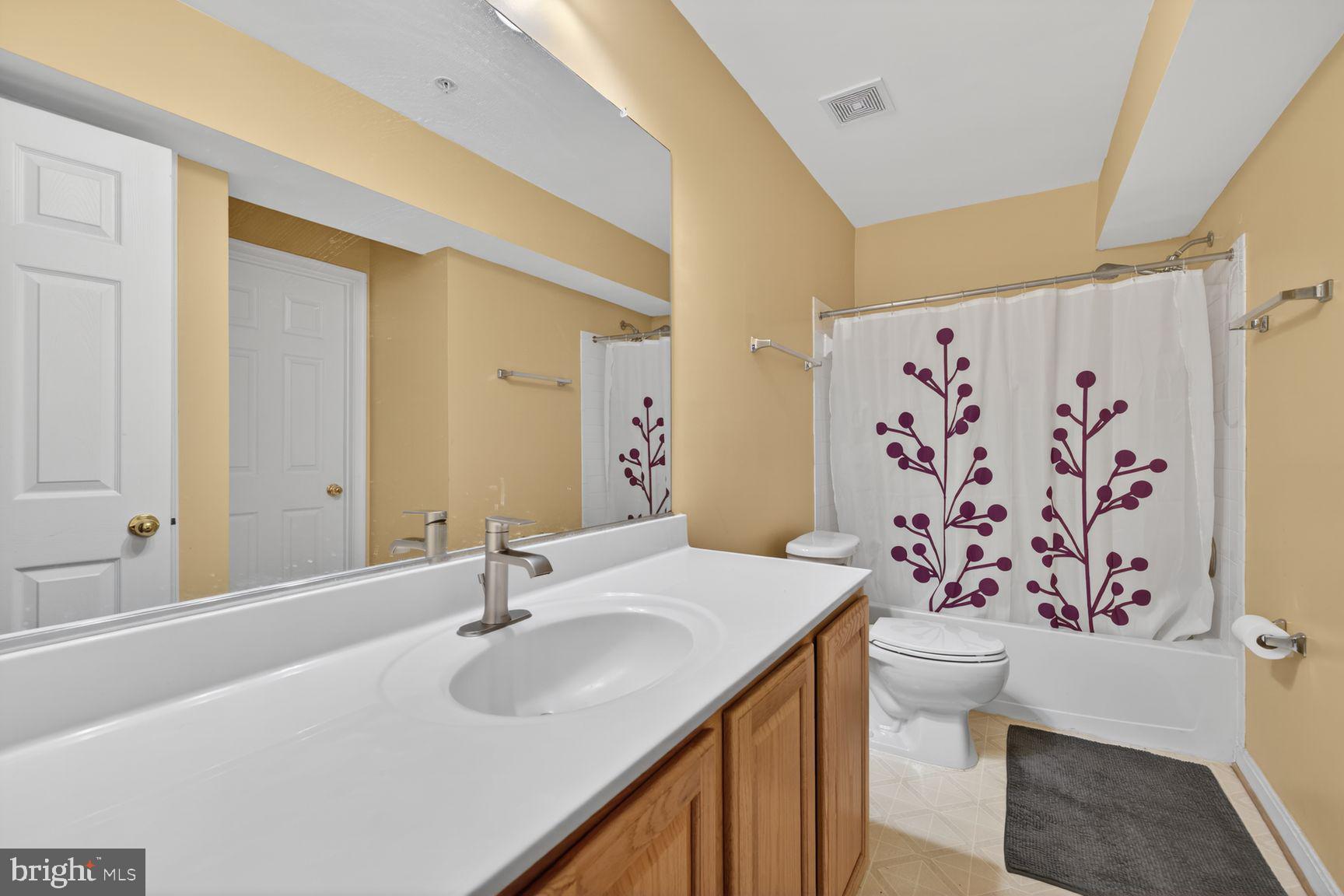 GREENWAY VILLAGE - Residential