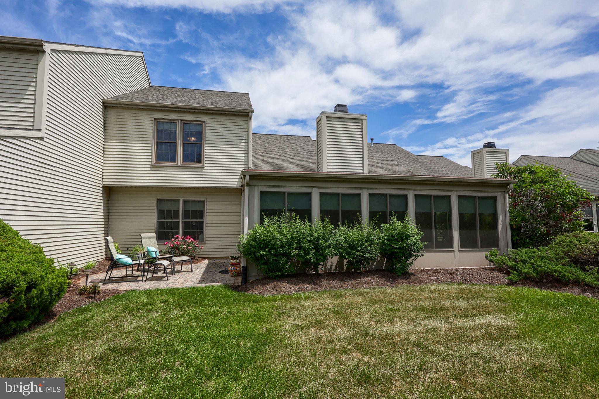 CAMBRIDGE COMMONS - Residential