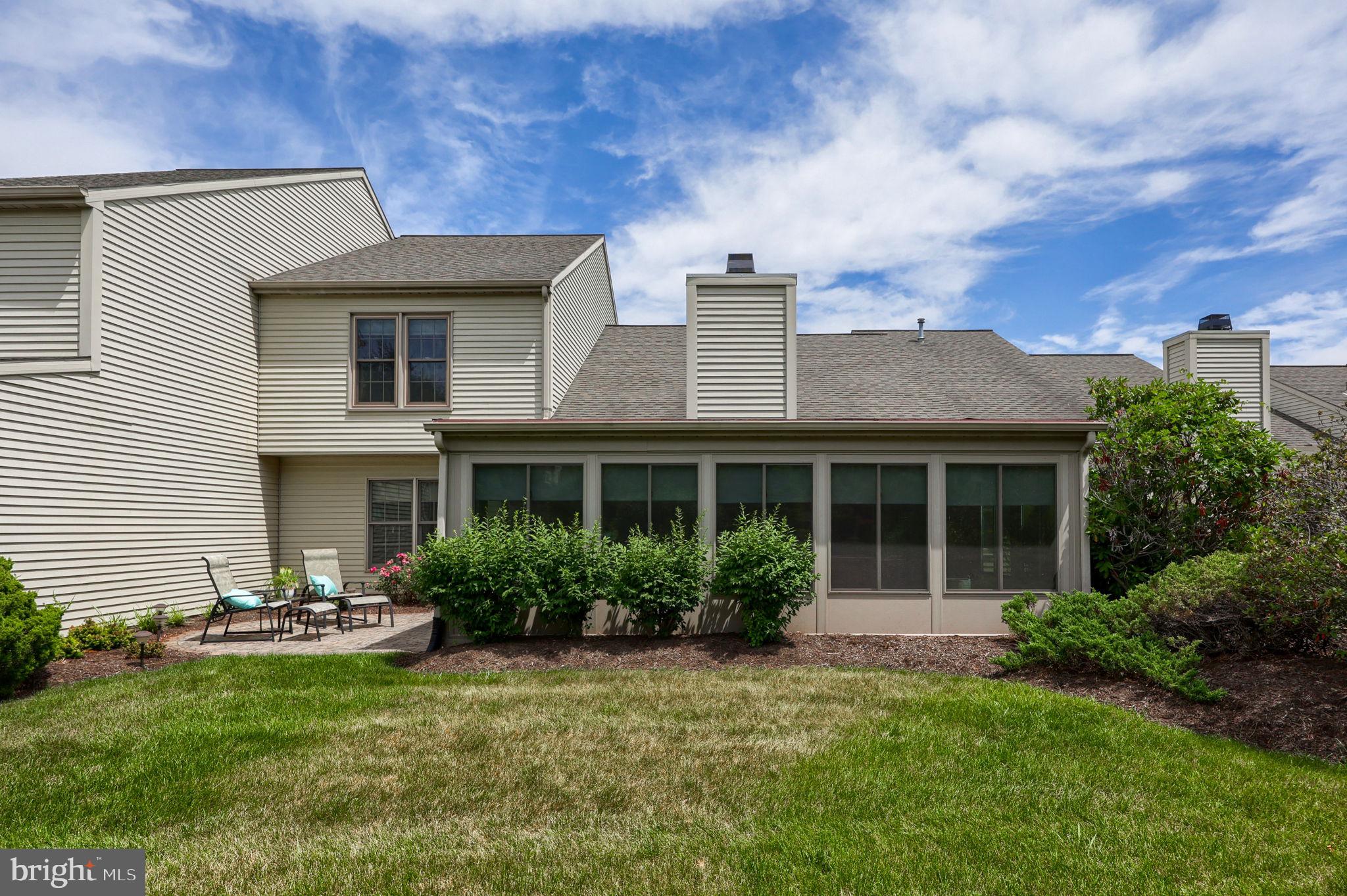 CAMBRIDGE COMMONS - Residential