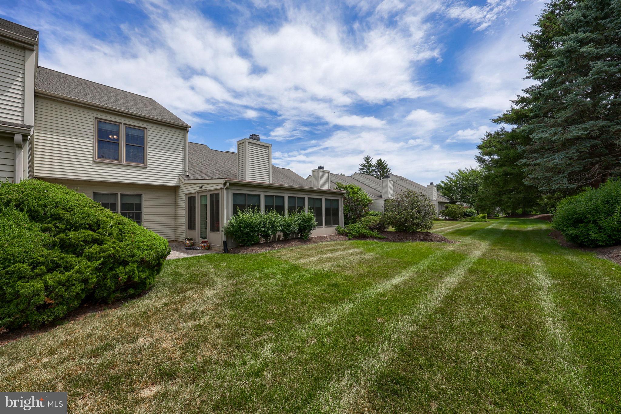 CAMBRIDGE COMMONS - Residential