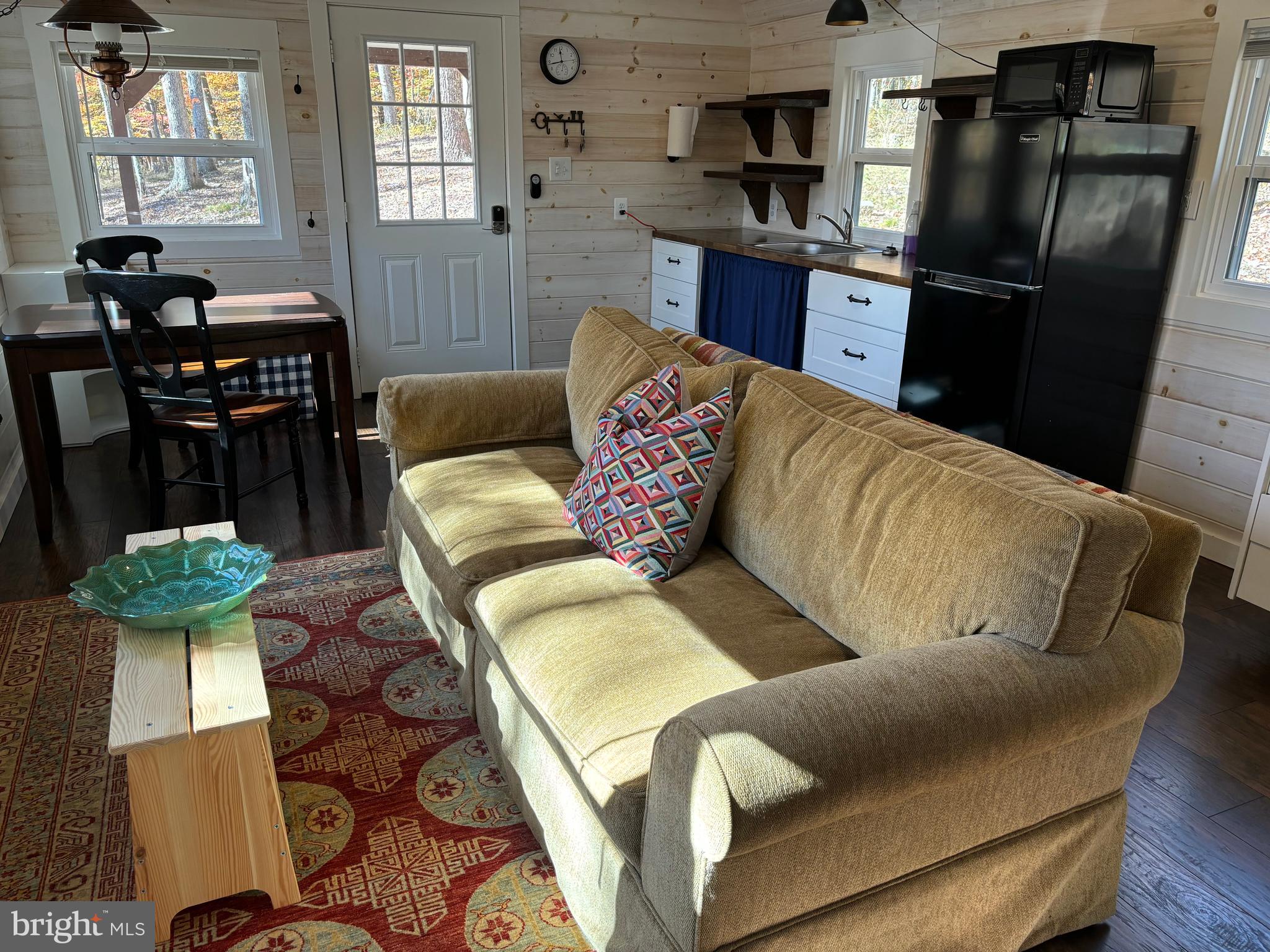 DOGWOOD FLATS - Residential