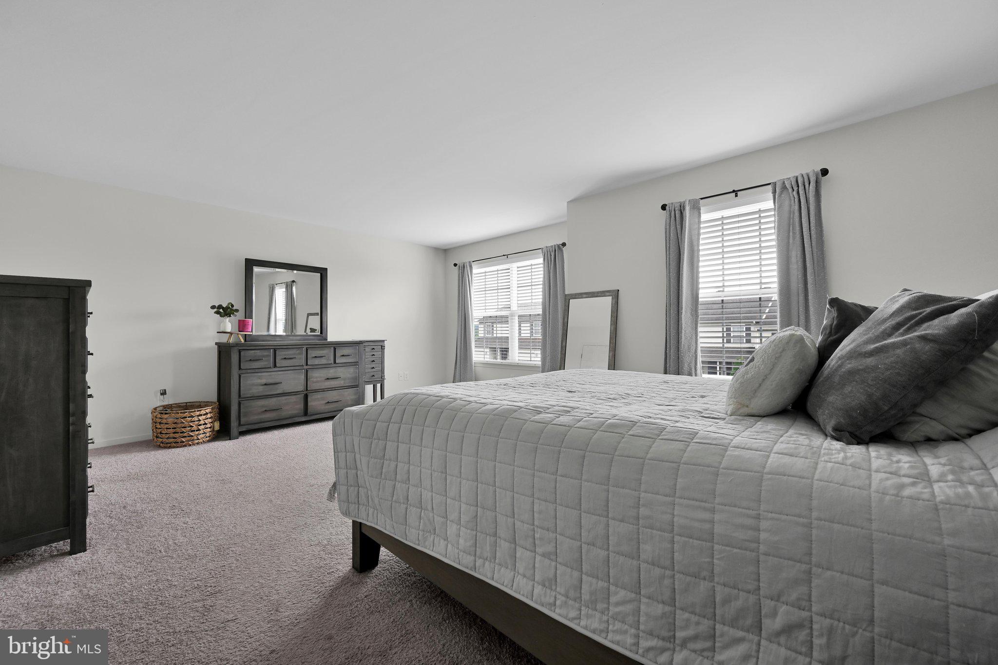 SUNNYSIDE - Residential