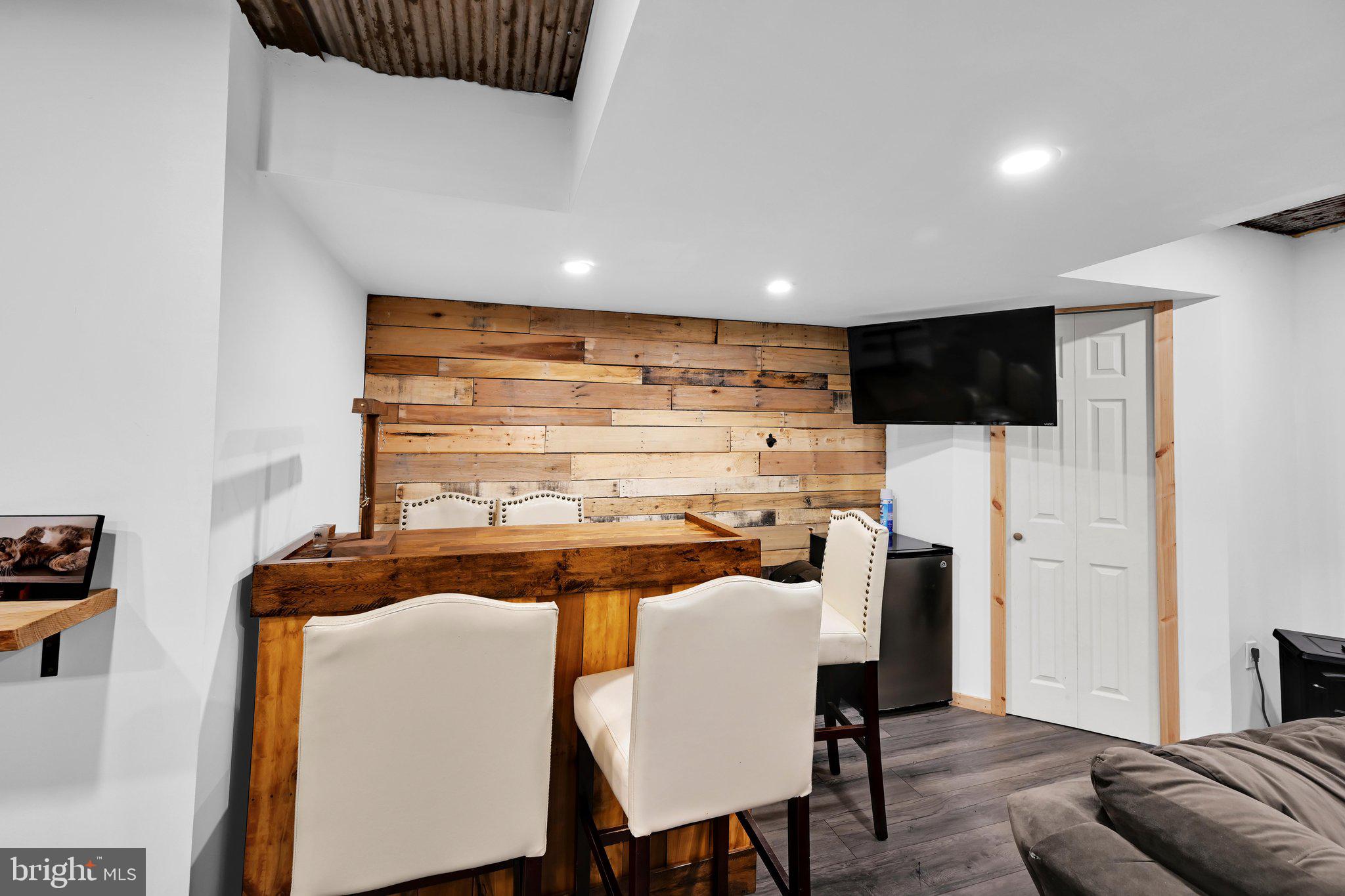 SUNNYSIDE - Residential