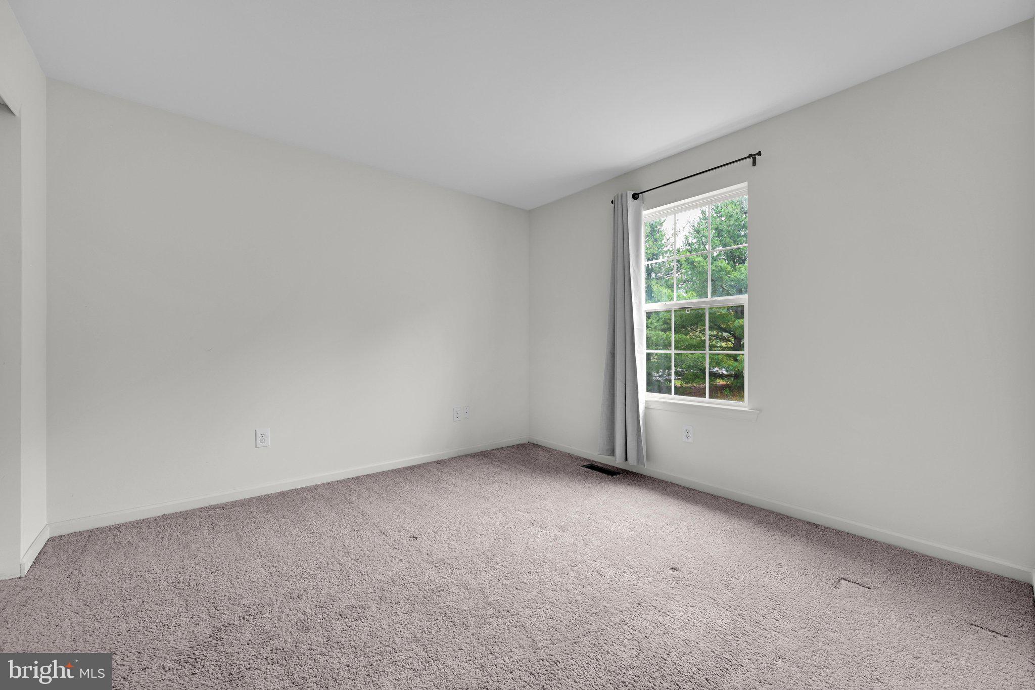 SUNNYSIDE - Residential