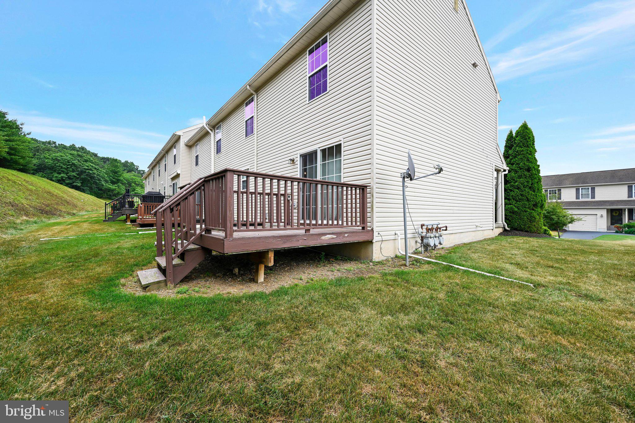 SUNNYSIDE - Residential