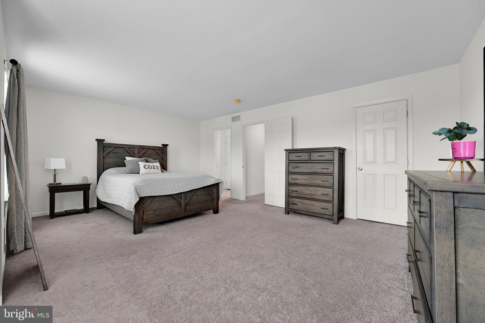 SUNNYSIDE - Residential