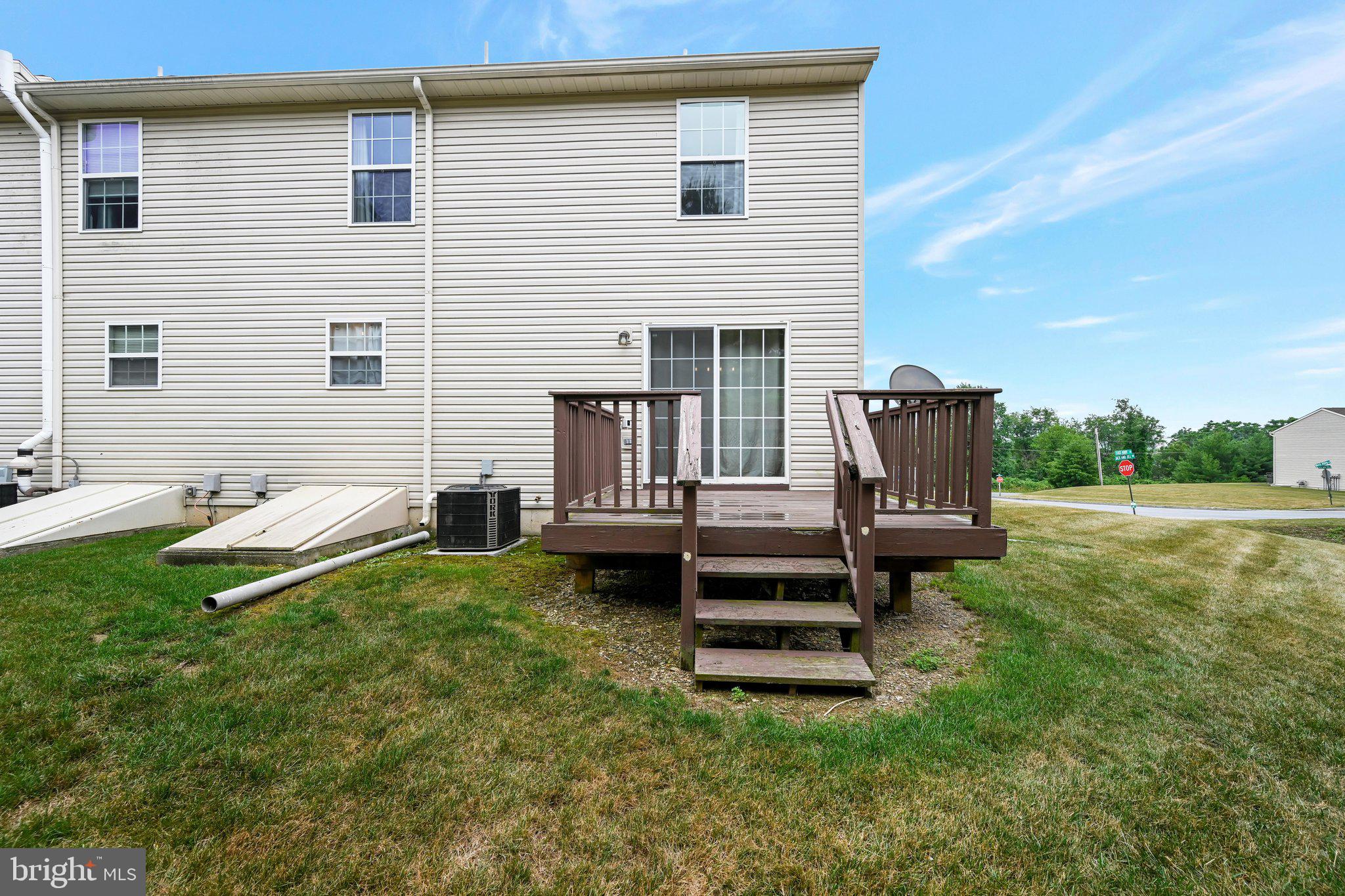SUNNYSIDE - Residential