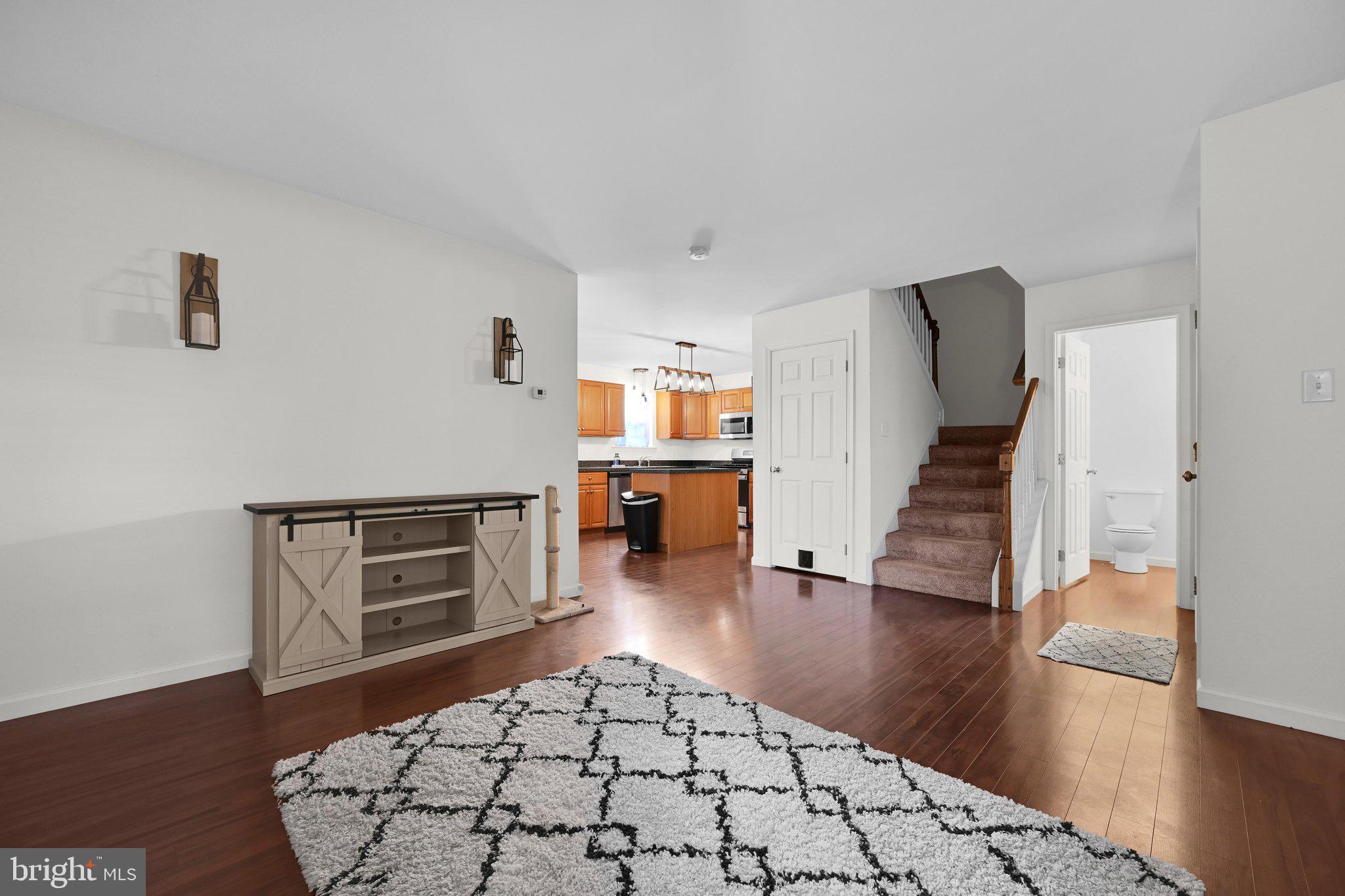 SUNNYSIDE - Residential