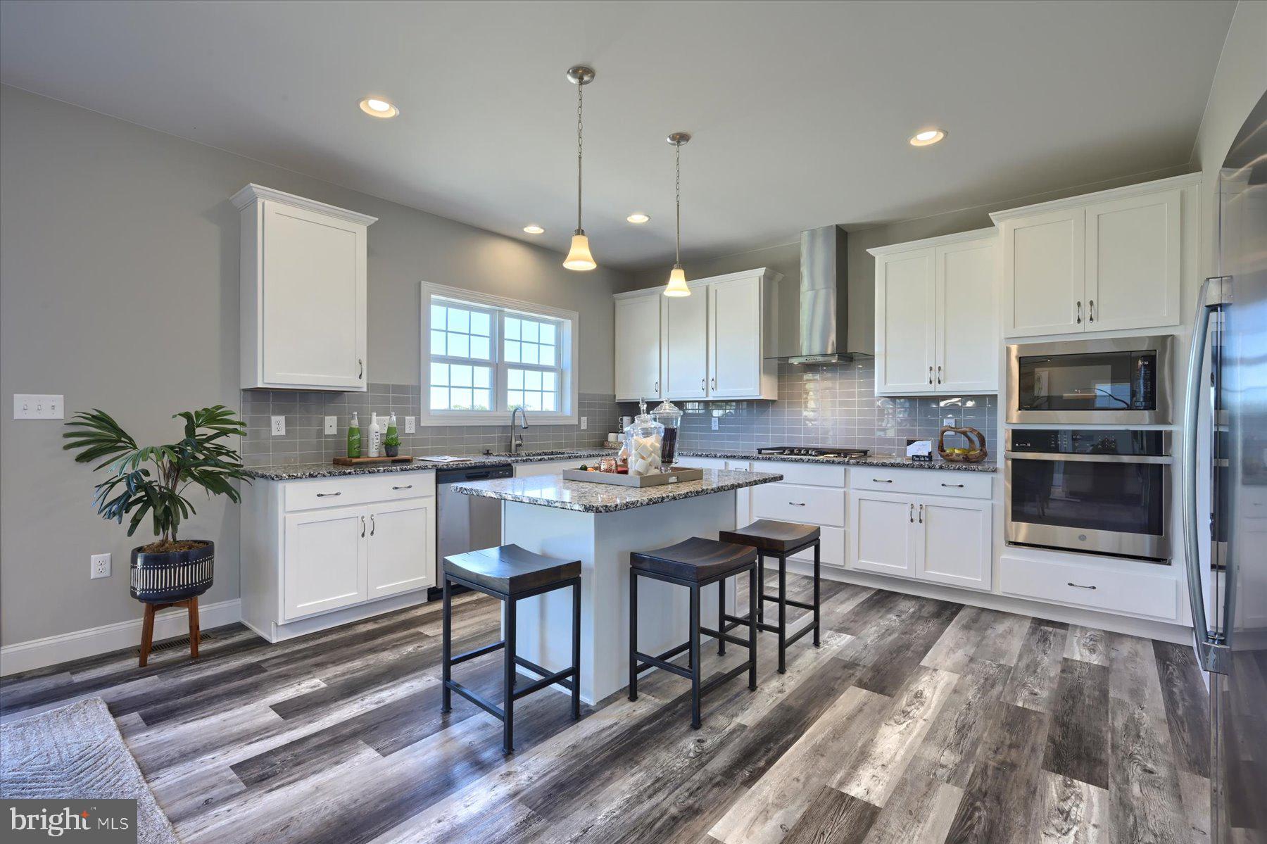 PARKWAY FARMS - Residential