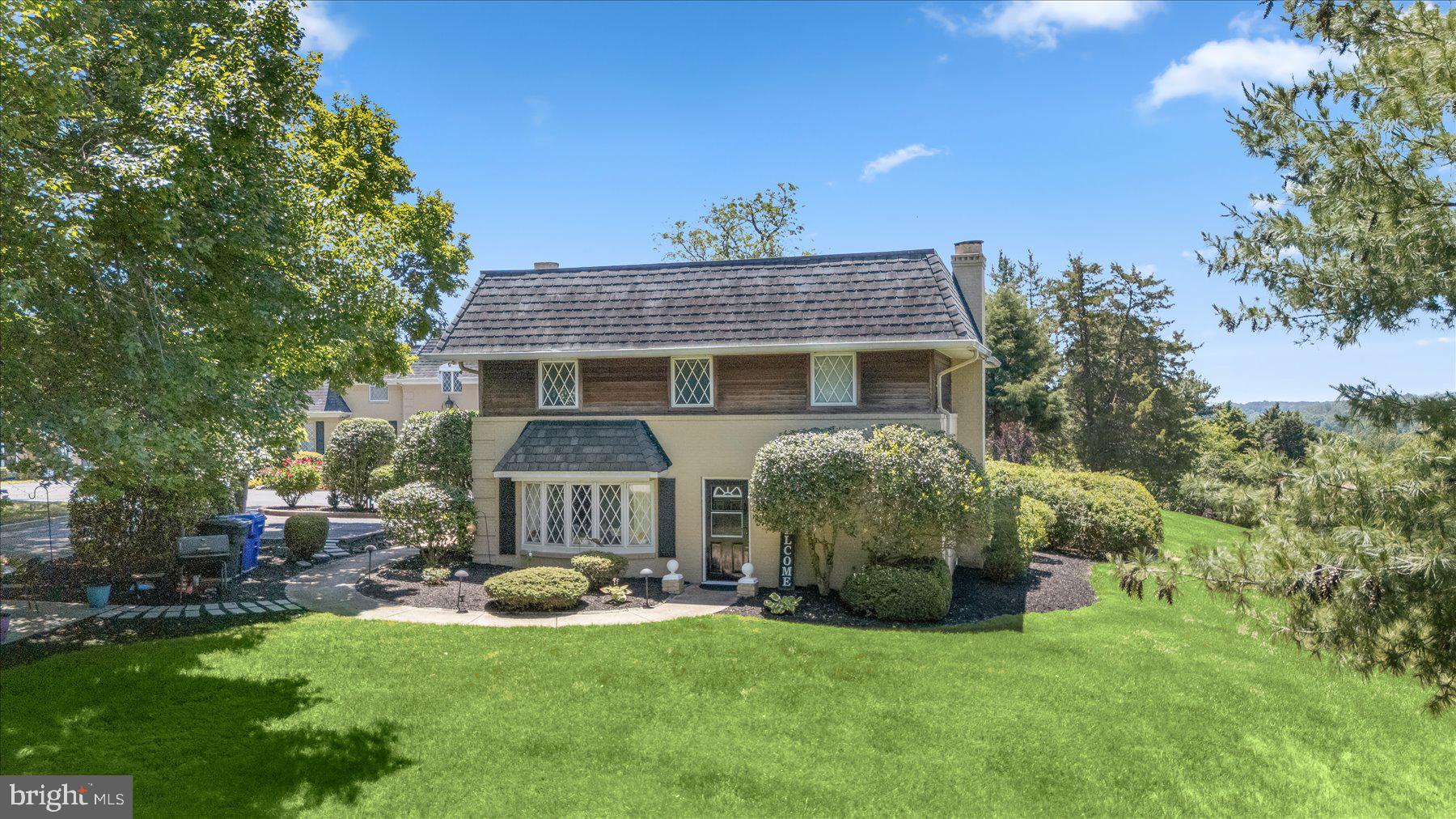 LOCUST GROVE ESTATES SUB - Residential