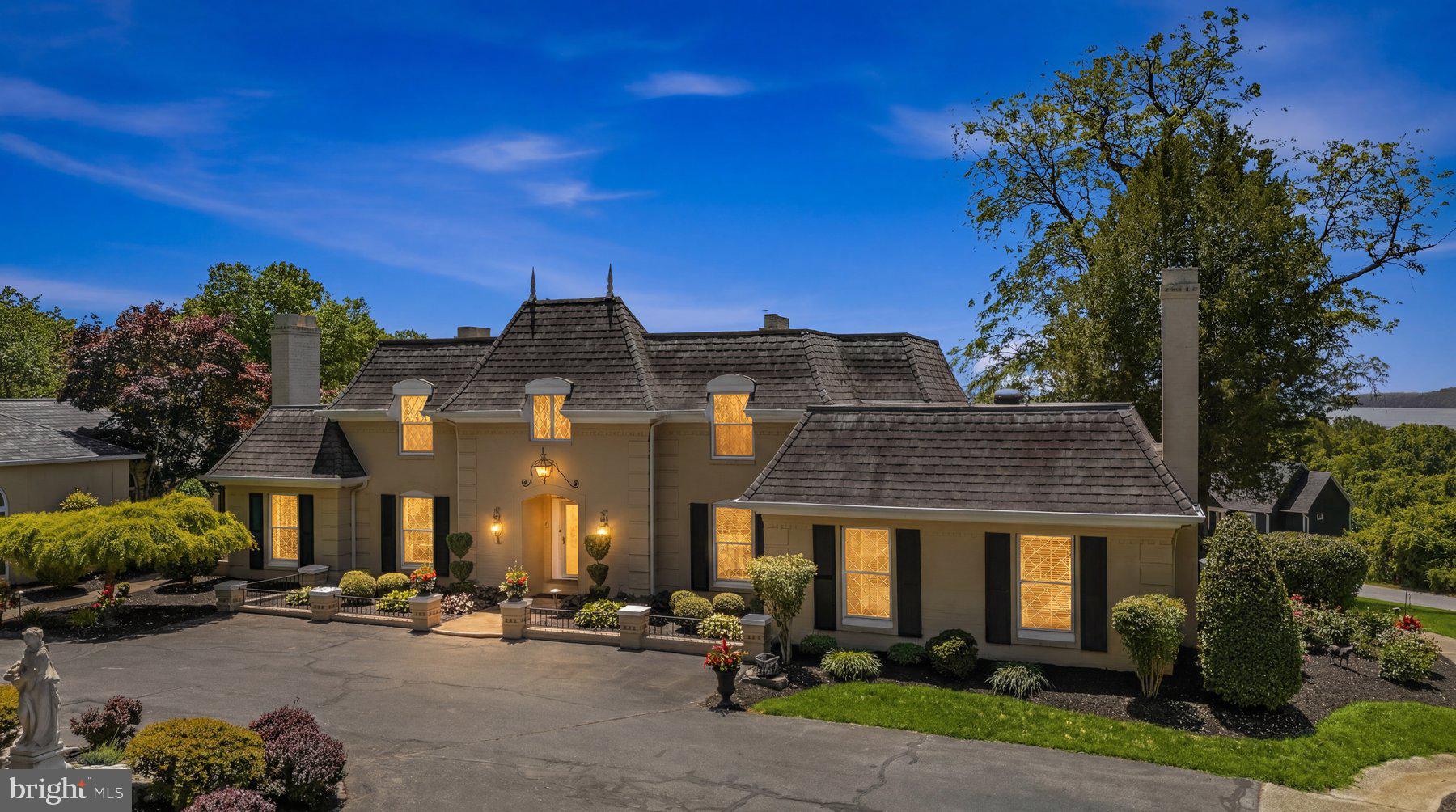LOCUST GROVE ESTATES SUB - Residential