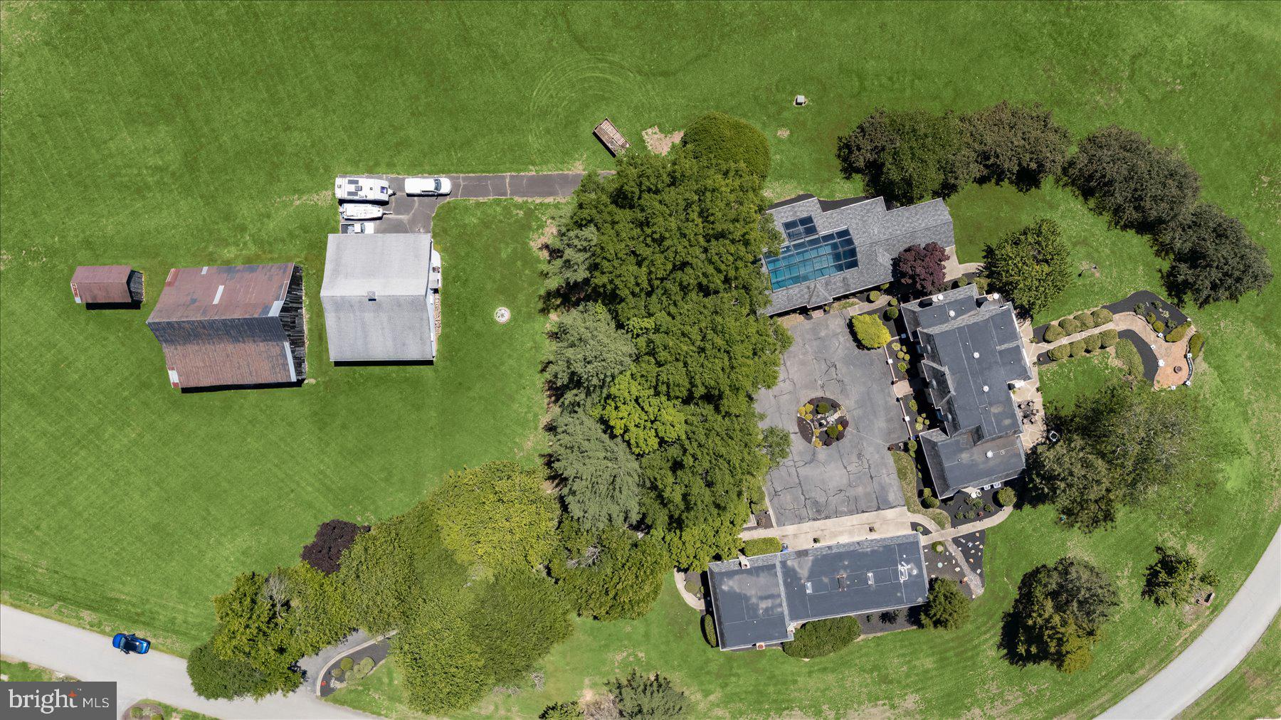 LOCUST GROVE ESTATES SUB - Residential