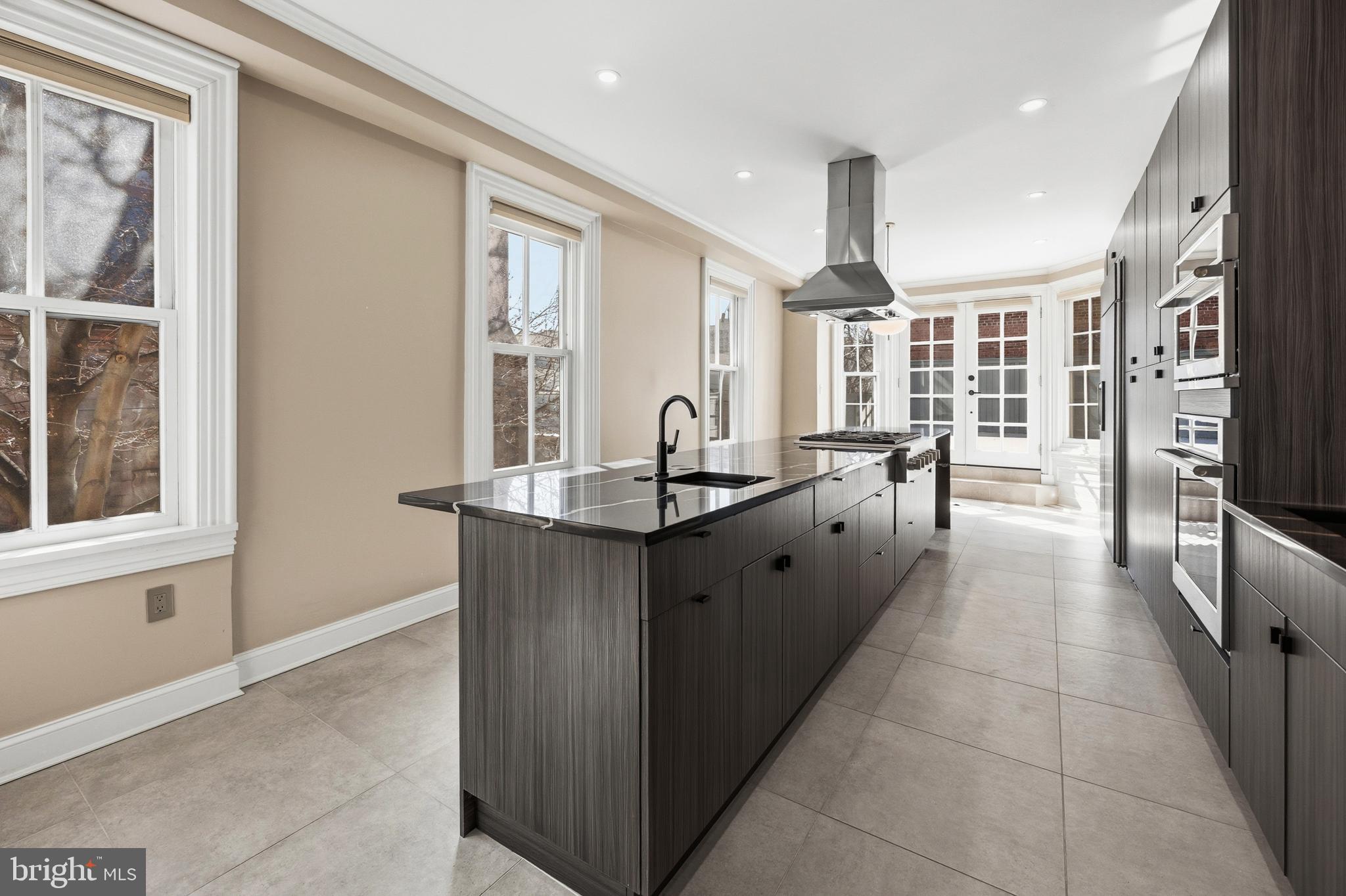 FAIRMOUNT - Residential