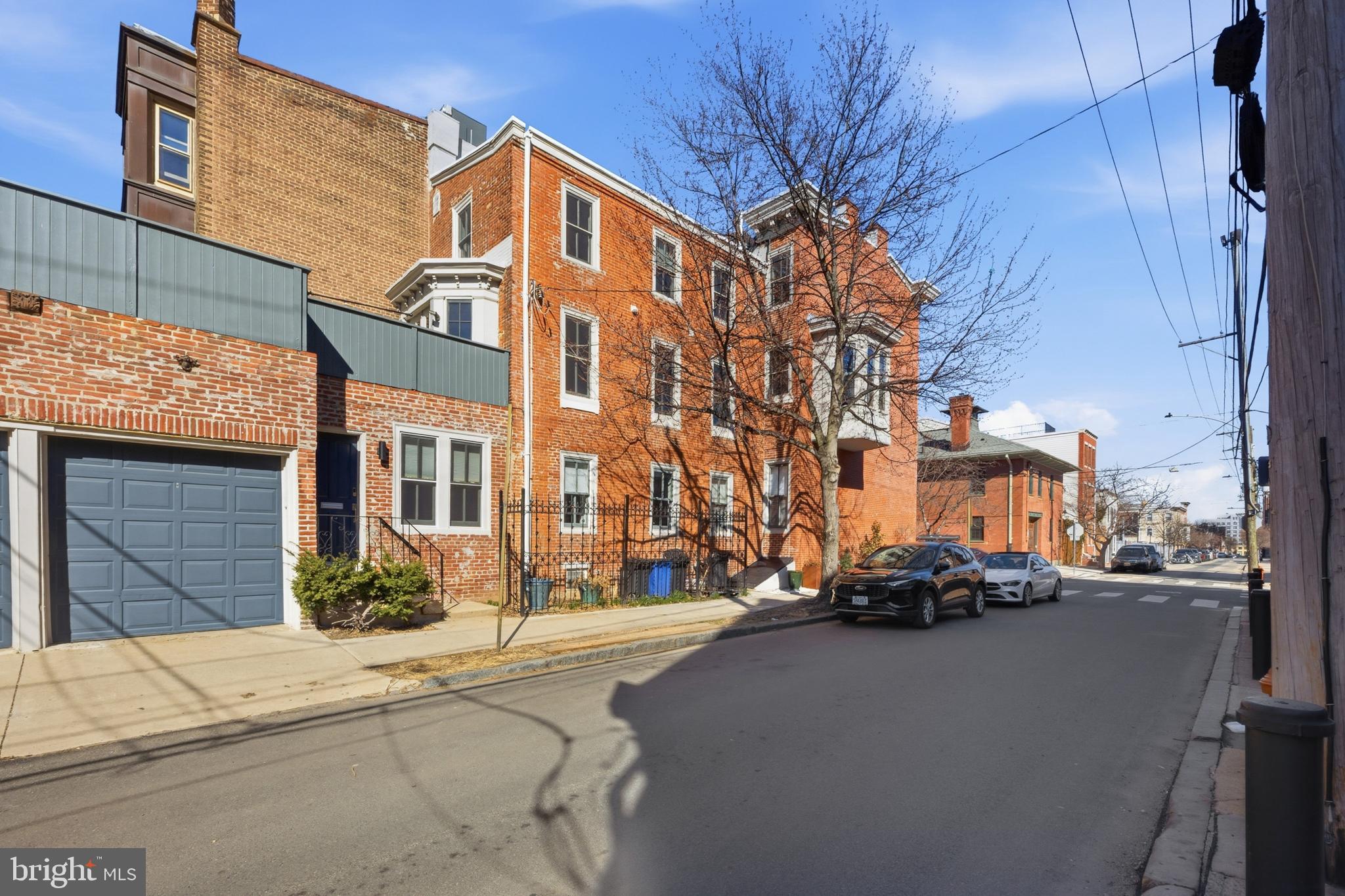FAIRMOUNT - Residential