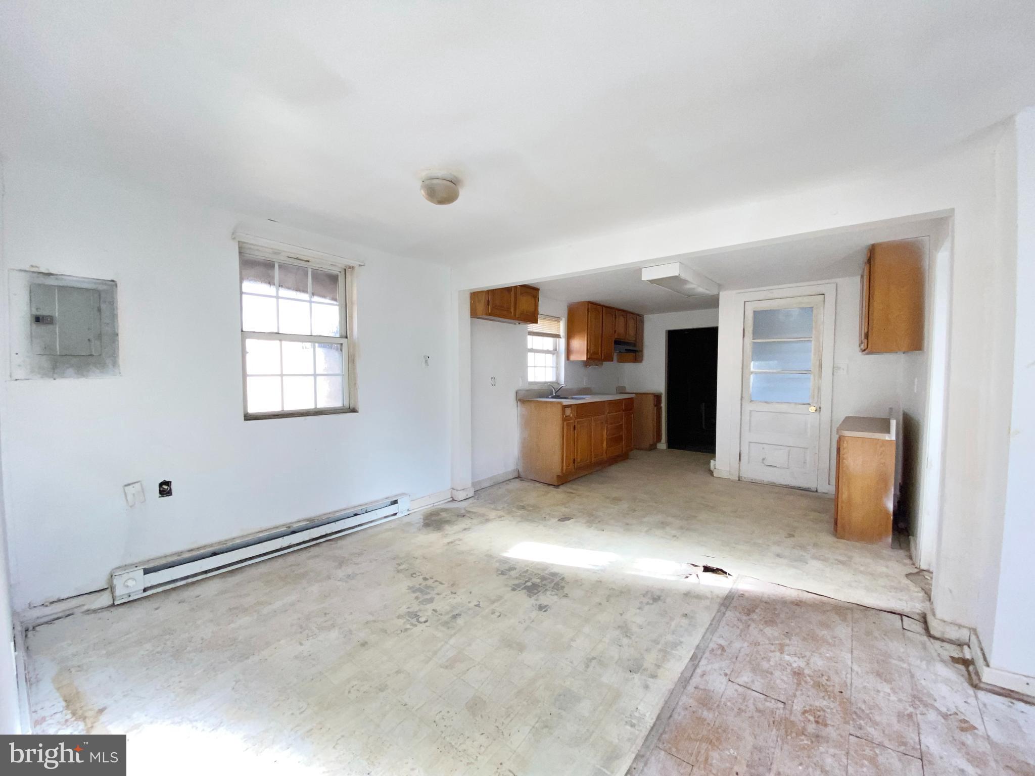 COOL SPRINGS - Residential