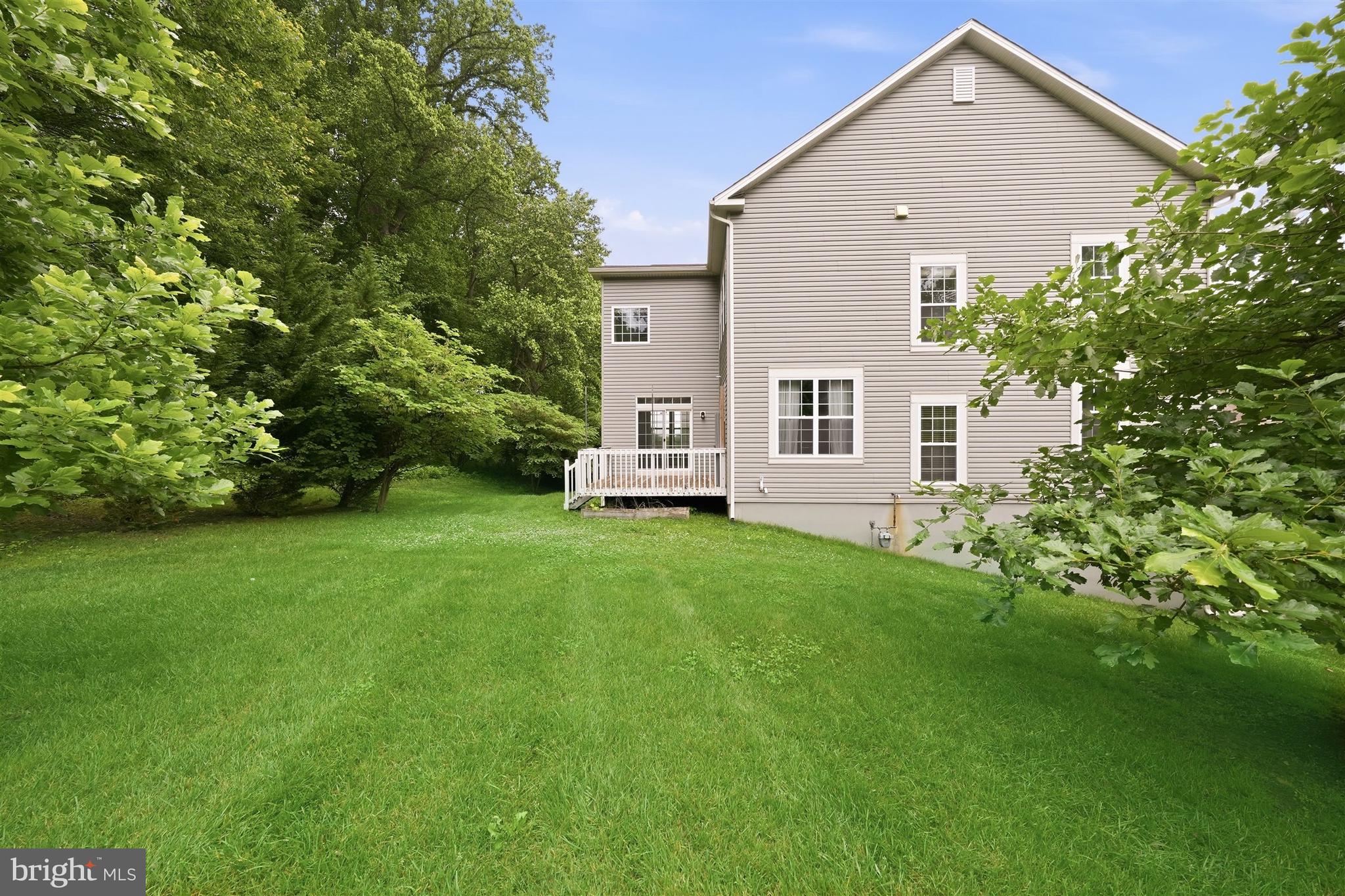 WESTHAMPTON - Residential