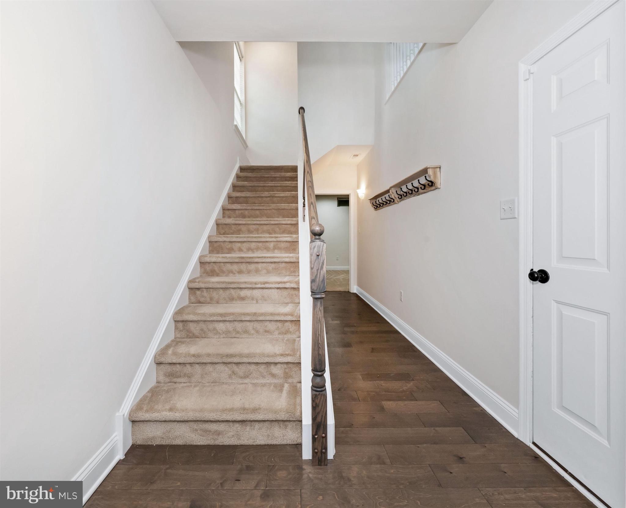WESTHAMPTON - Residential
