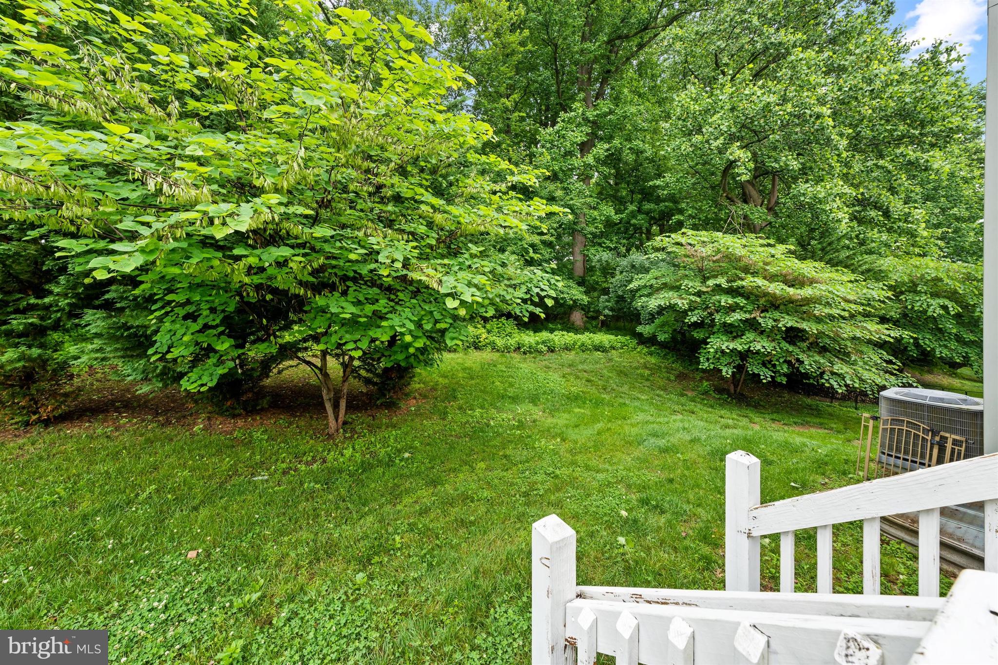 WESTHAMPTON - Residential