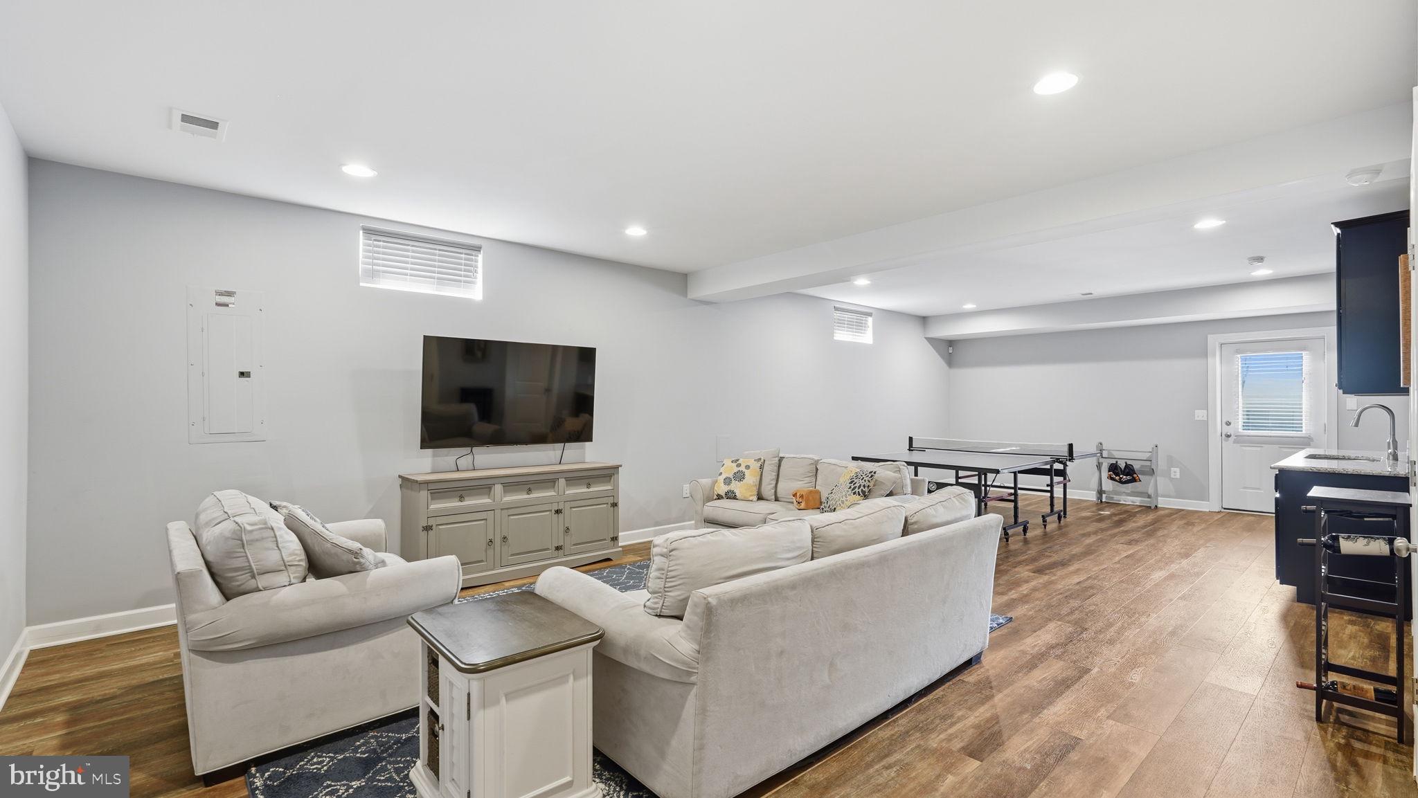 EMBREY MILL - Residential