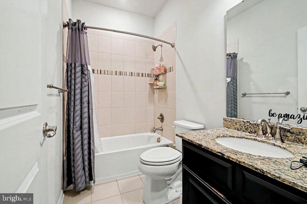 PONDVIEW - Residential