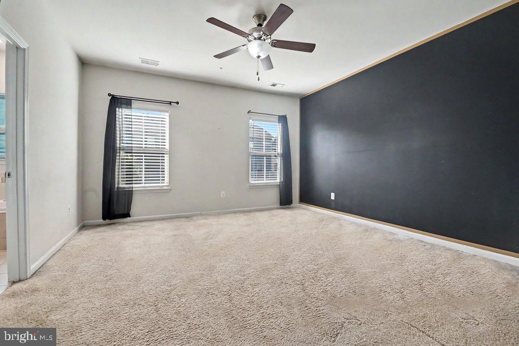 PONDVIEW - Residential