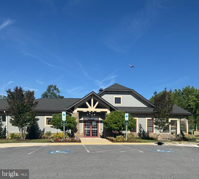 PONDVIEW - Residential