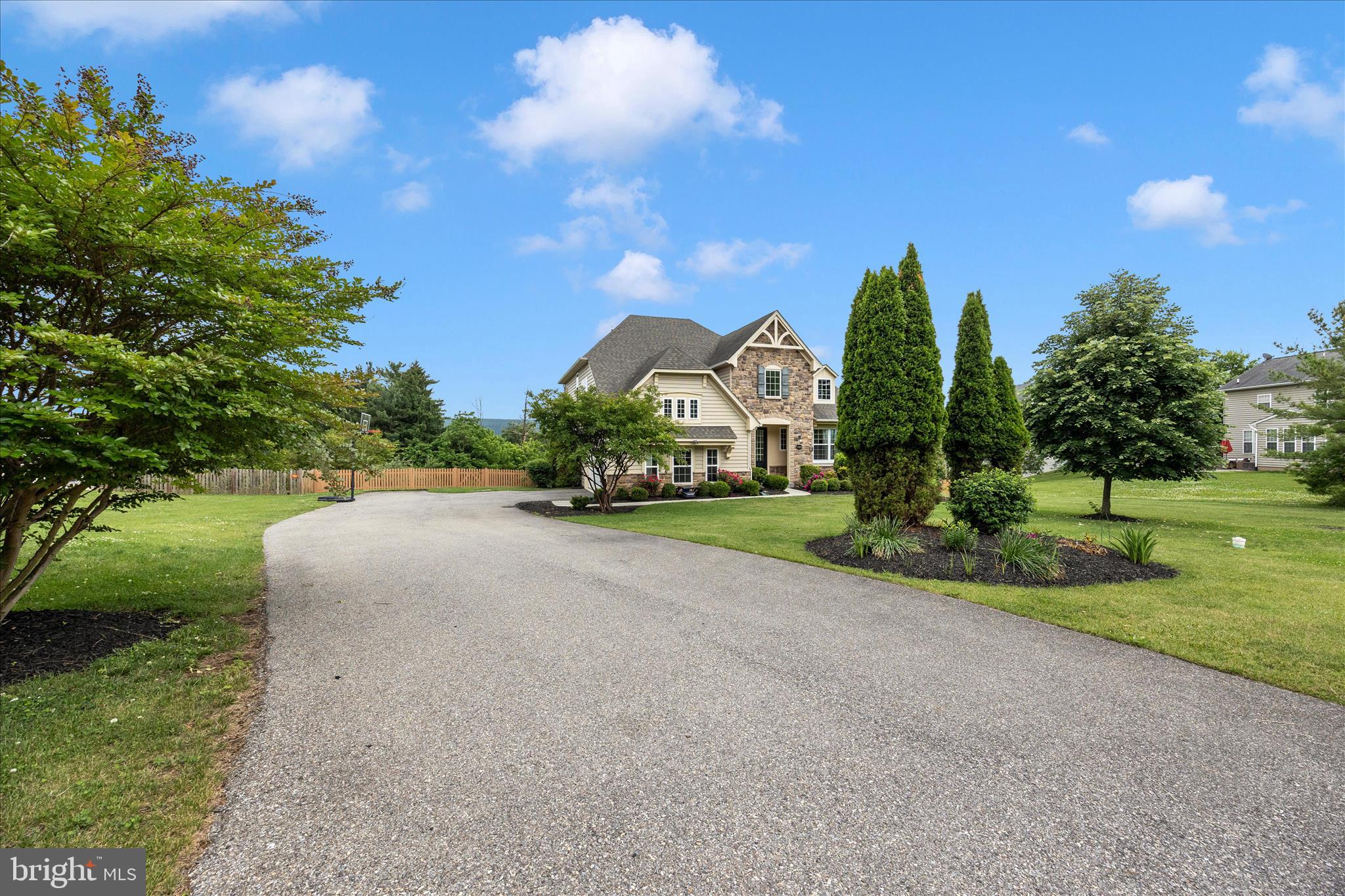 SABER RIDGE - Residential