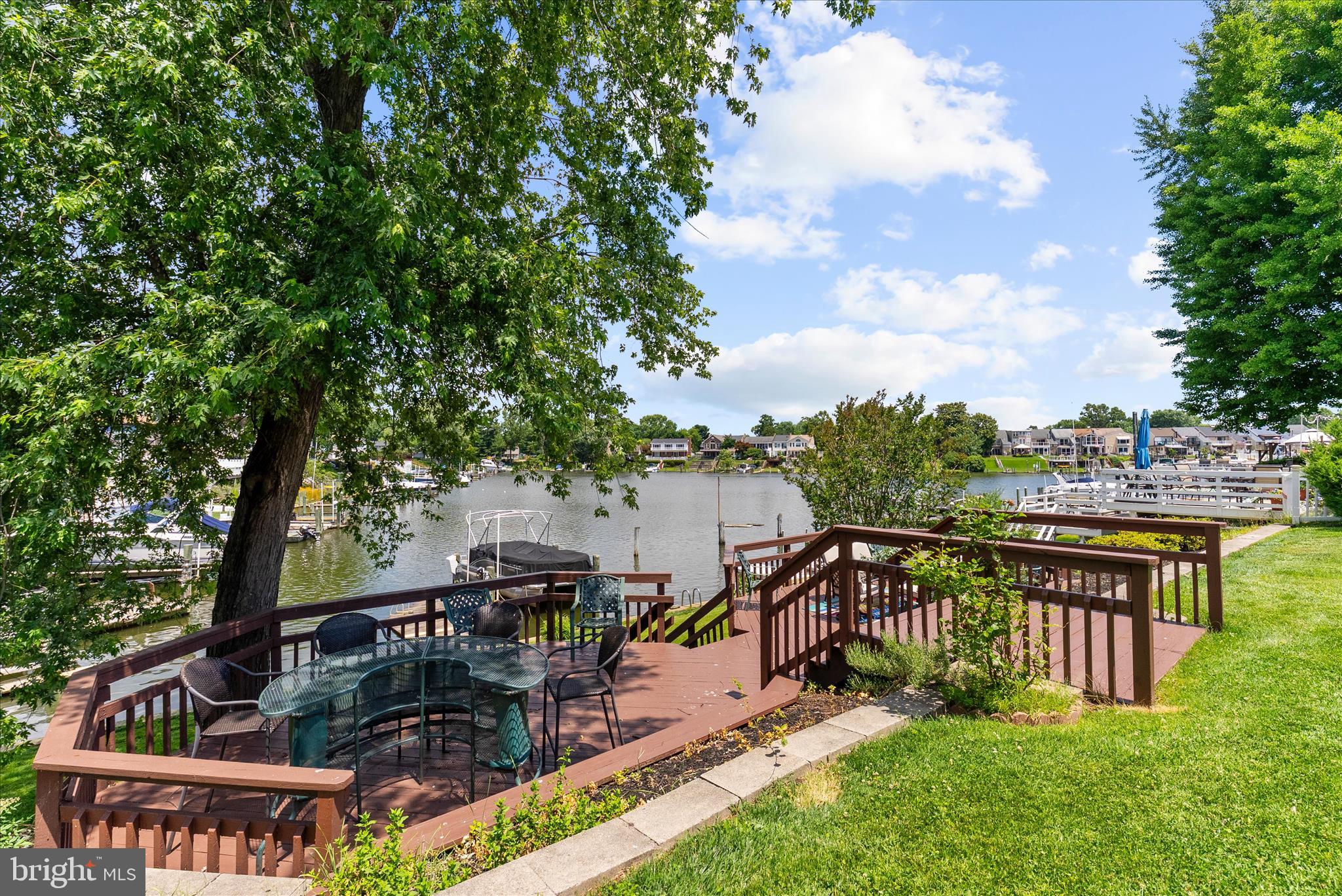 RUMSEY ISLAND - Residential