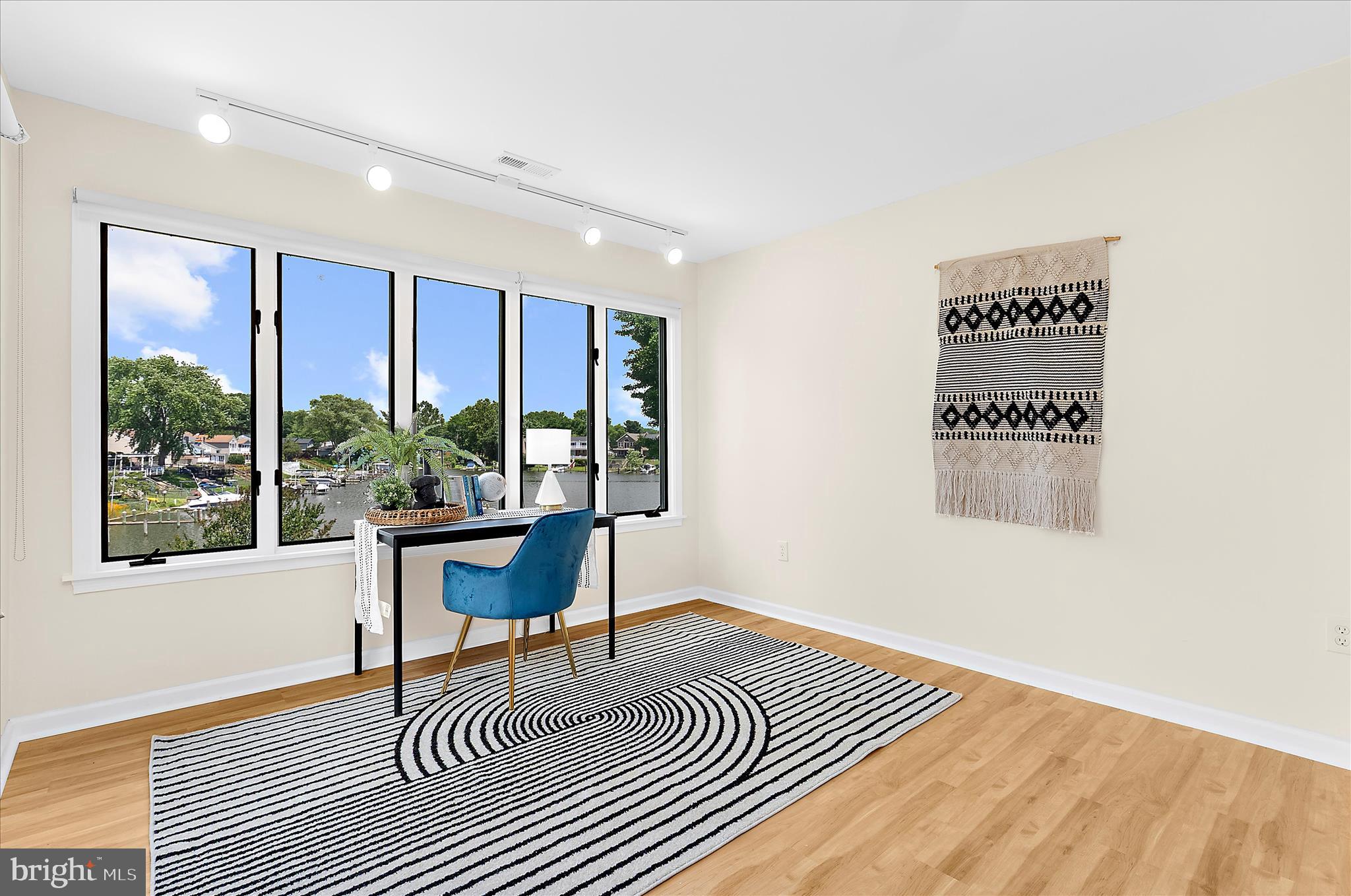 RUMSEY ISLAND - Residential