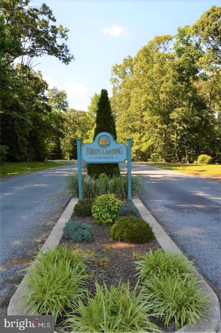 Ready to getaway from the hustle and bustle ?? Here's your chance to escape to the idyllic surrounds of nature....Beautiful 2.62 acres perfectly positioned on water's edge, fronting  on a fully stocked pond with sparkling views of the Chester River.  Approved perked, ready for your new home.  No Builder tie-in...Community offers common grounds with beach, park and picnic area.  This special property could be the fulfillment of a dream and your forever address.  LIVE the LIFE you LOVE.  Make your move..