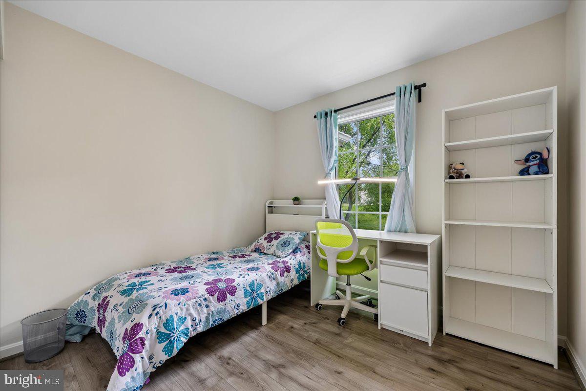 VILL AT MANCHESTER FARMS - Residential