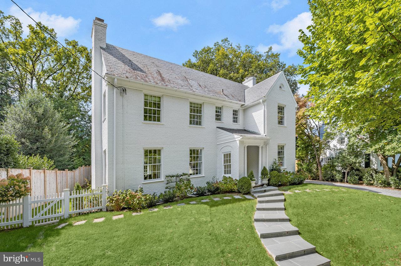 BERKLEY - Residential