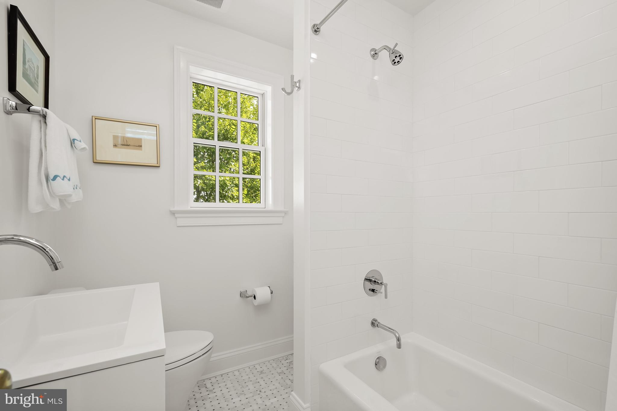 BERKLEY - Residential