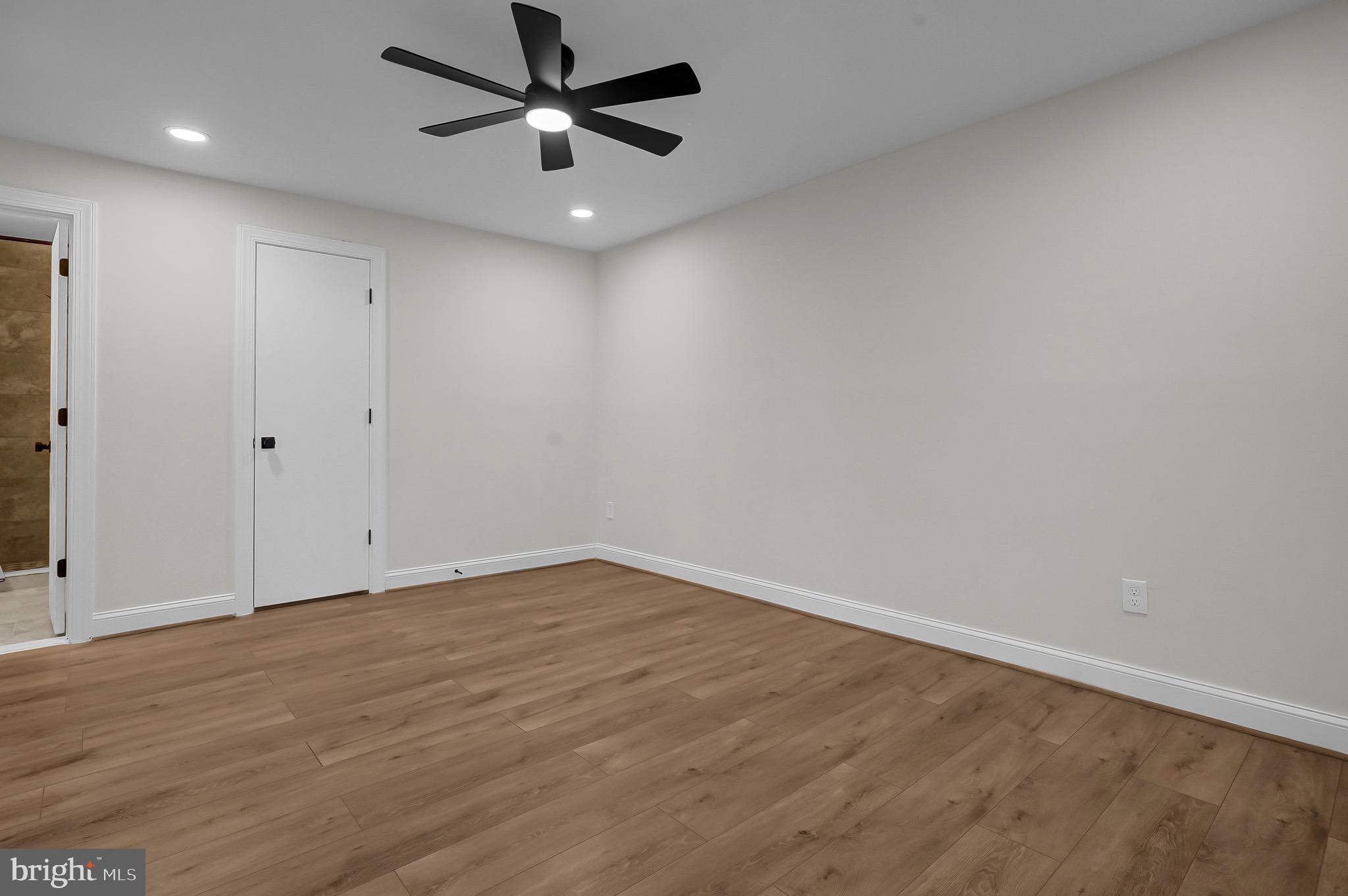 KEENE MILL WOODS - Residential