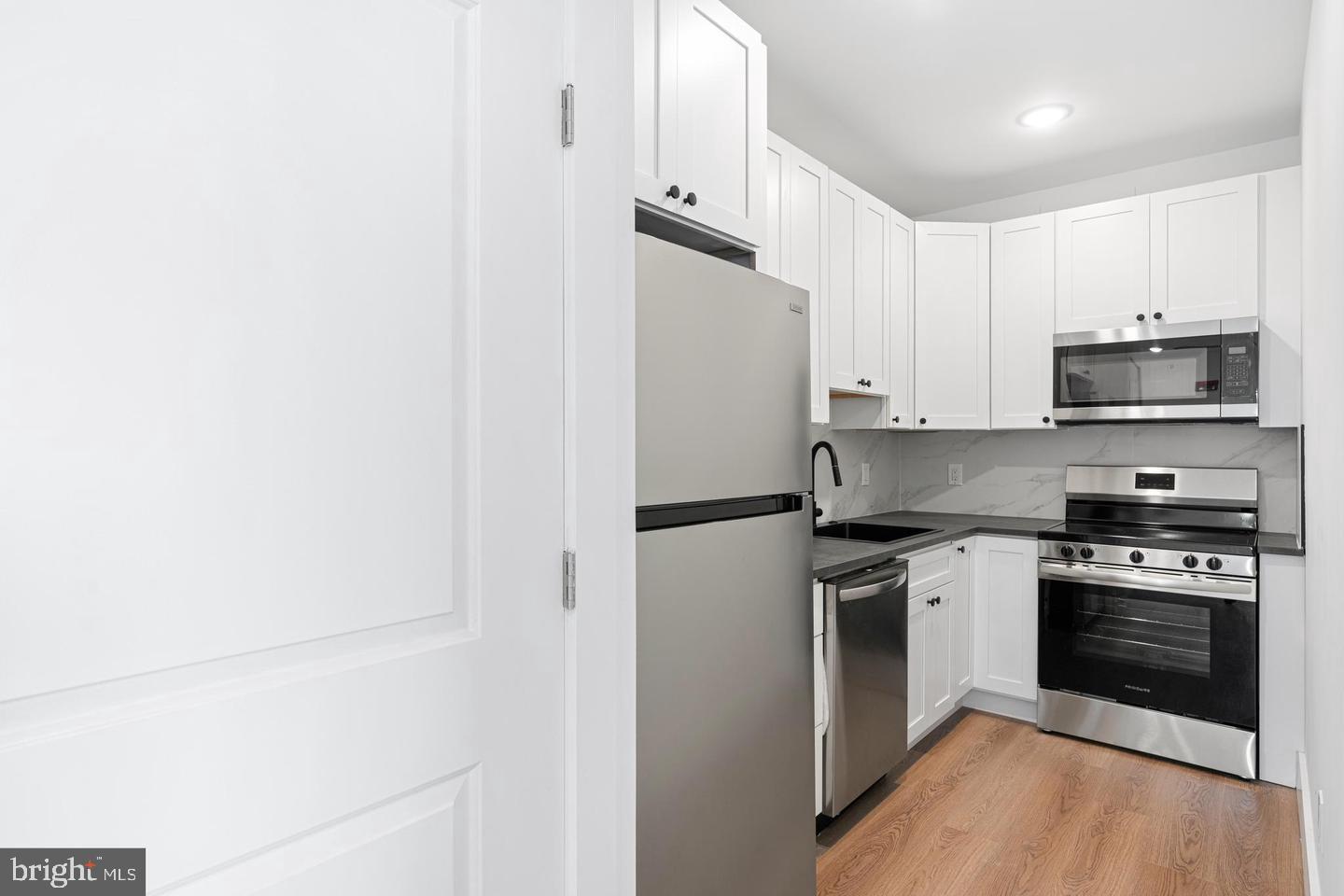 PARKSIDE - Commercial Sale