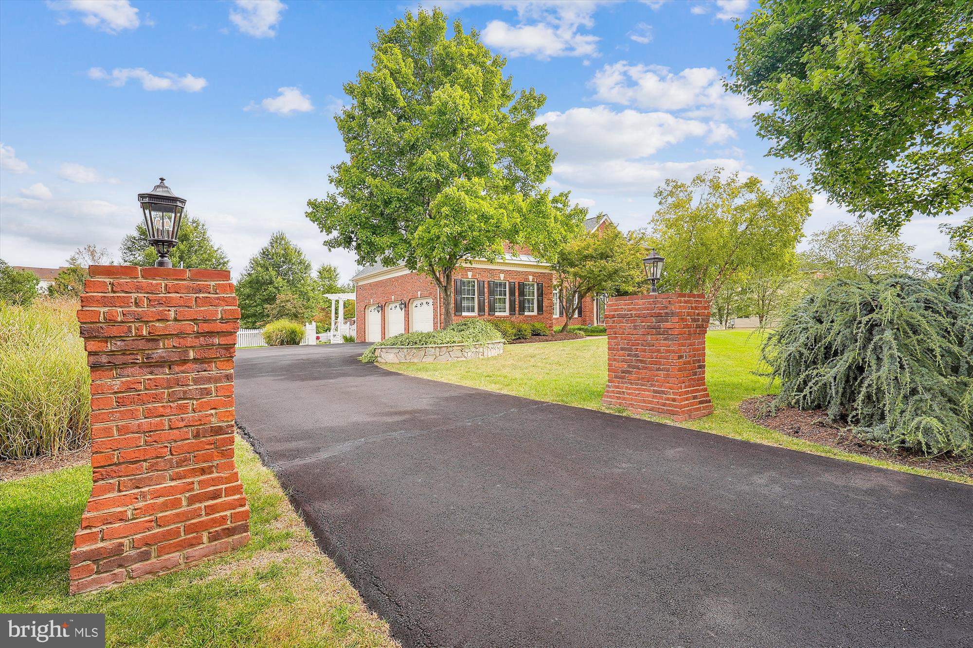 CHASE AT BELMONT COUNTRY - Residential