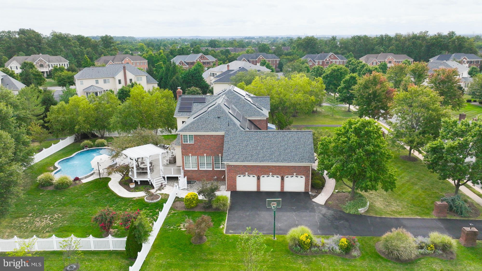 CHASE AT BELMONT COUNTRY - Residential