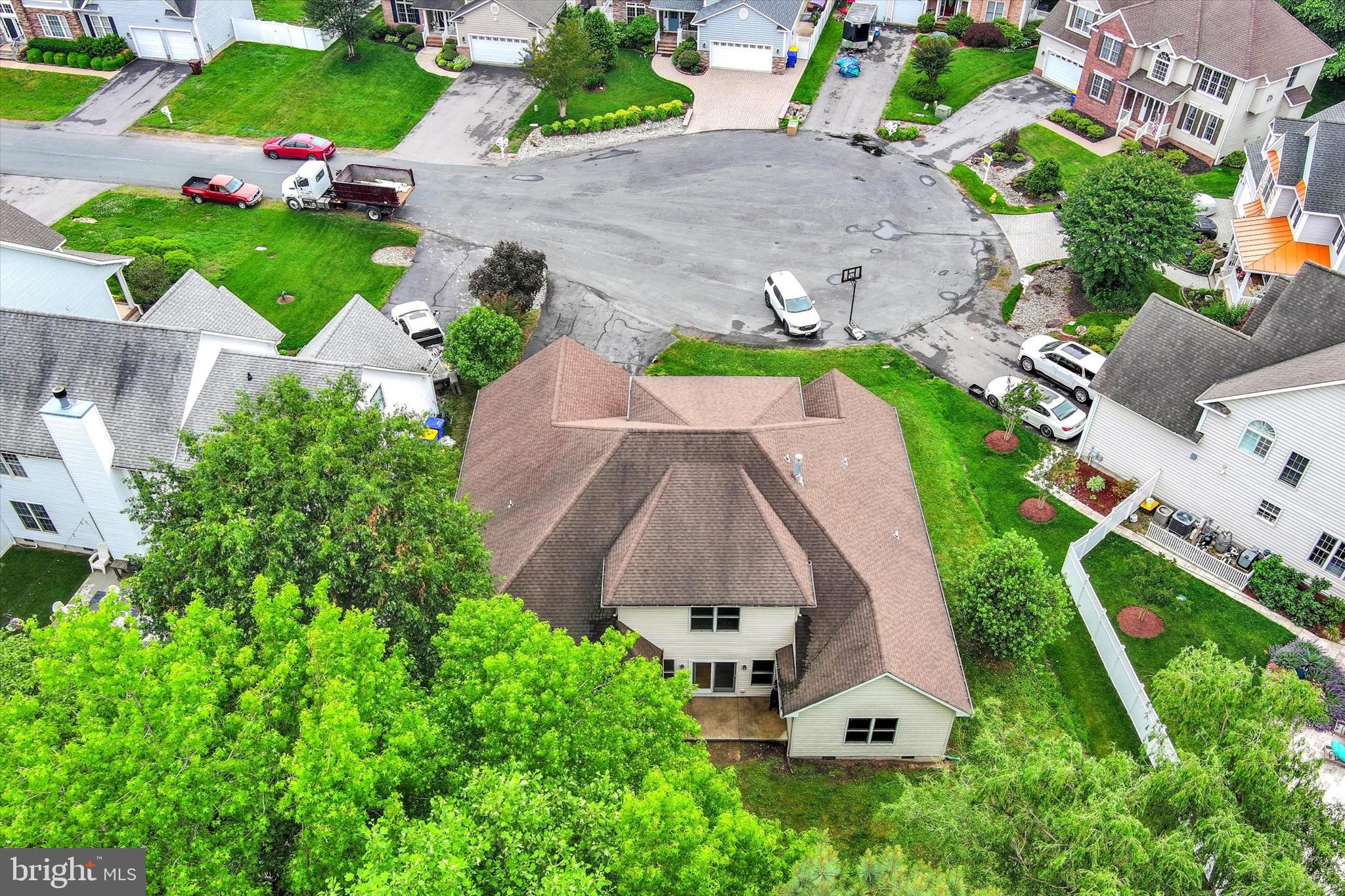MAYFAIR GLEN - Residential