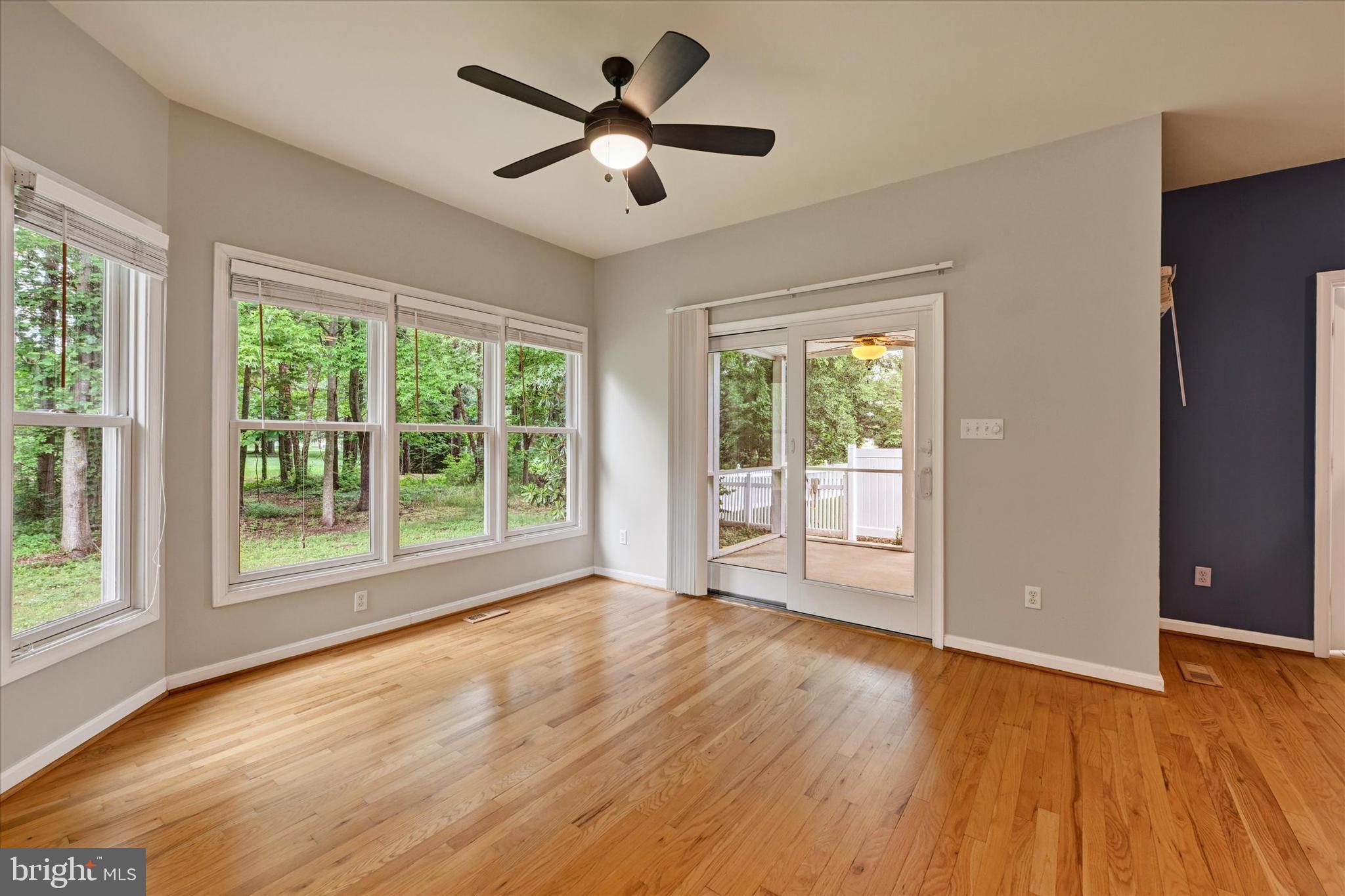 MAYFAIR GLEN - Residential