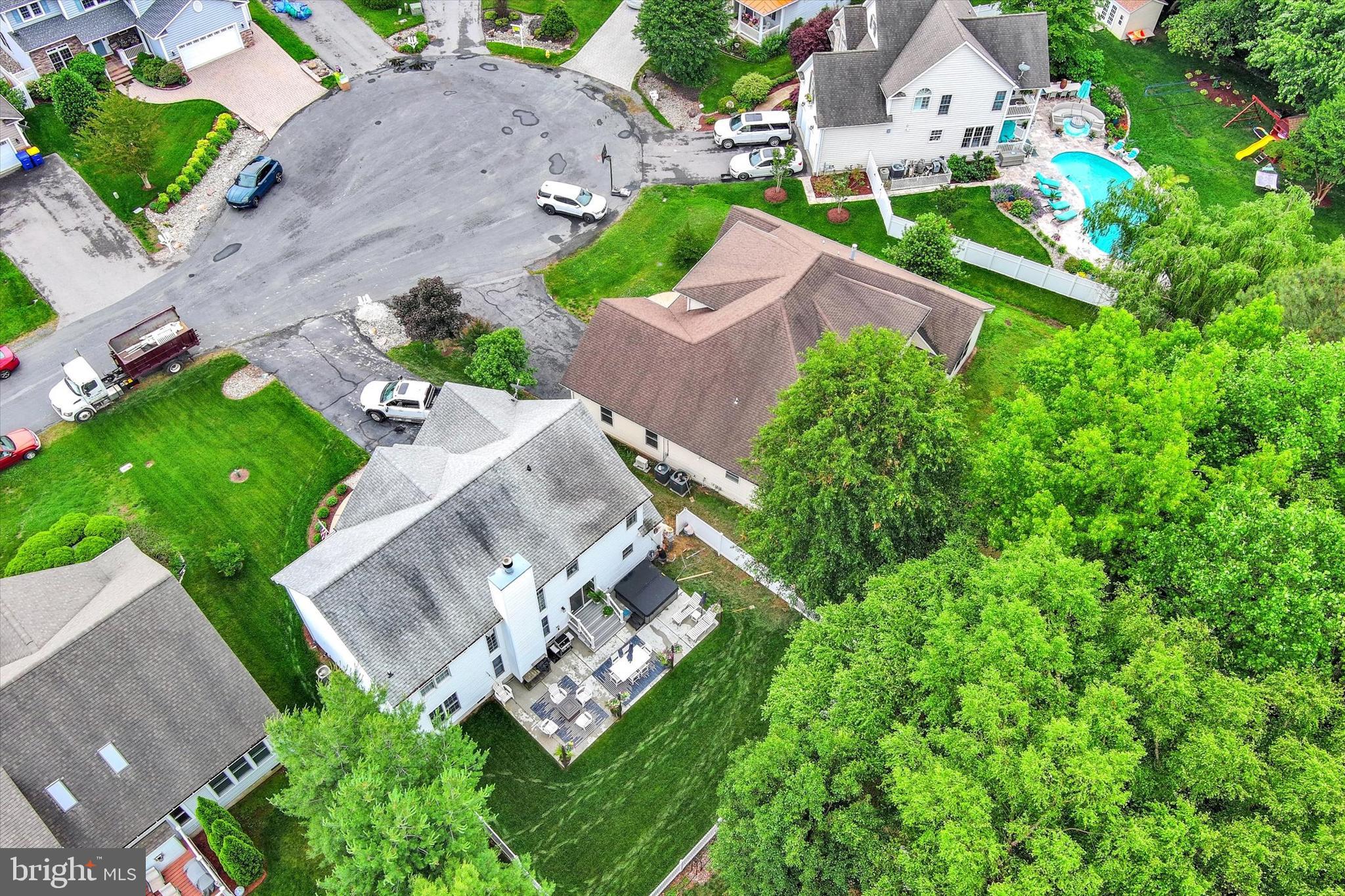 MAYFAIR GLEN - Residential