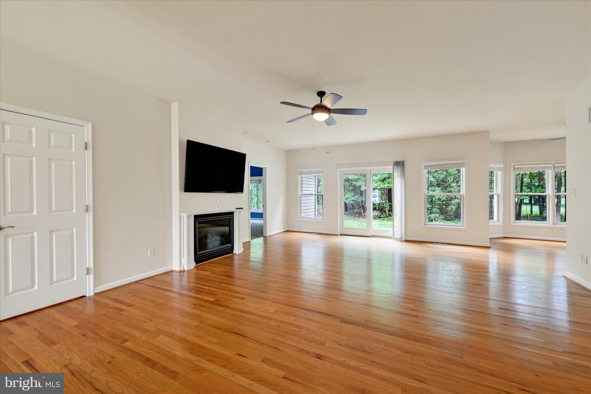 MAYFAIR GLEN - Residential